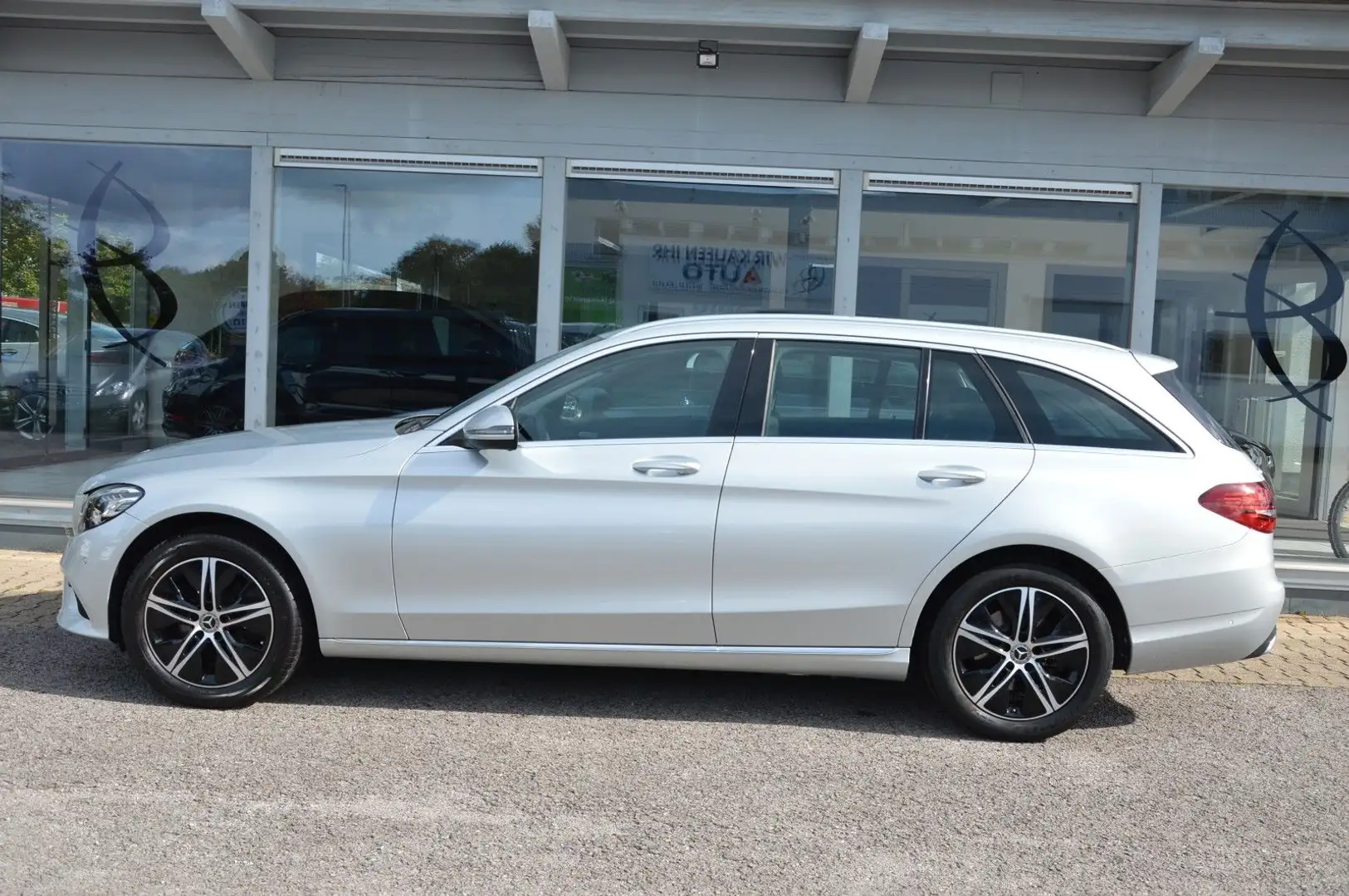 Mercedes-Benz C 220 d T 4M AVANTGARDE*SPUR*DISTR*TOTW*LED*SHZ* Silber - 2