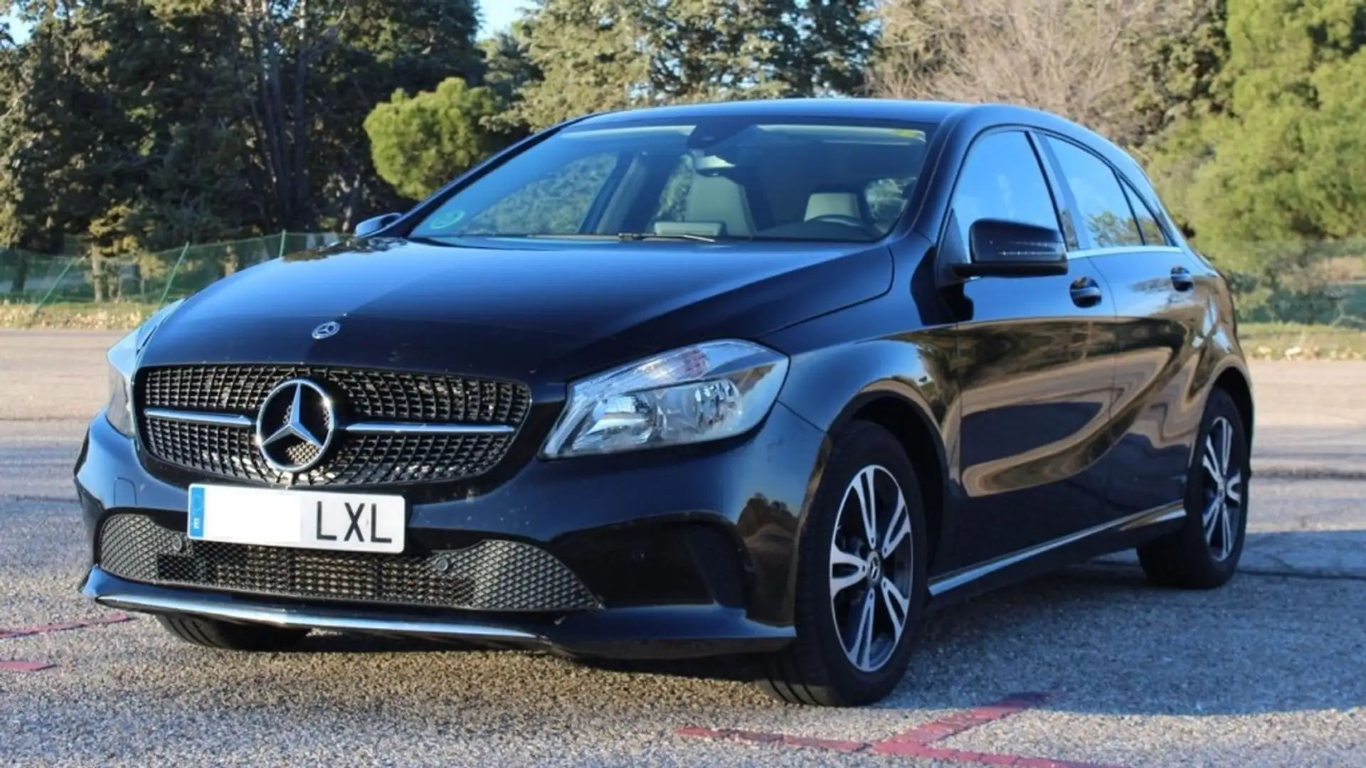 Mercedes-Benz A 200 200d 7G-DCT Negro - 1