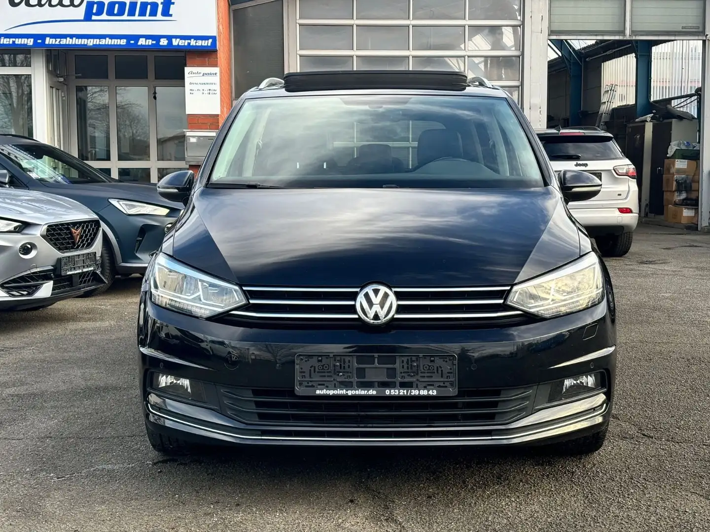 Volkswagen Touran 1.5 TSI Highline PANO LEDER LED Schwarz - 2