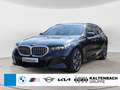 BMW 520 d Touring xDrive M-Sport PANO AHK STANDHZ Schwarz - thumbnail 1