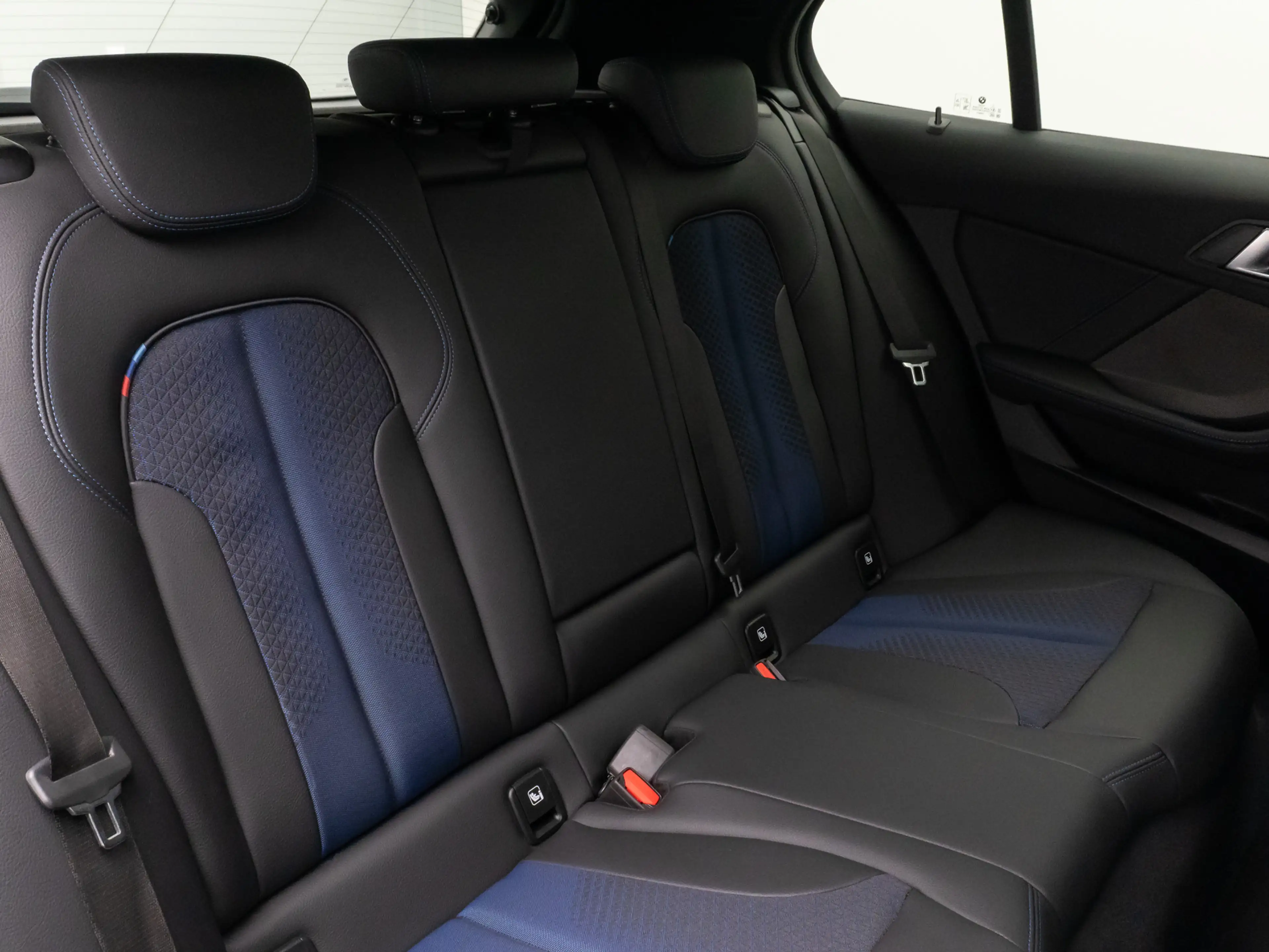 BMW 135 xD HUD DAB H K Komfort 19 Lenkradheizung — photo 28