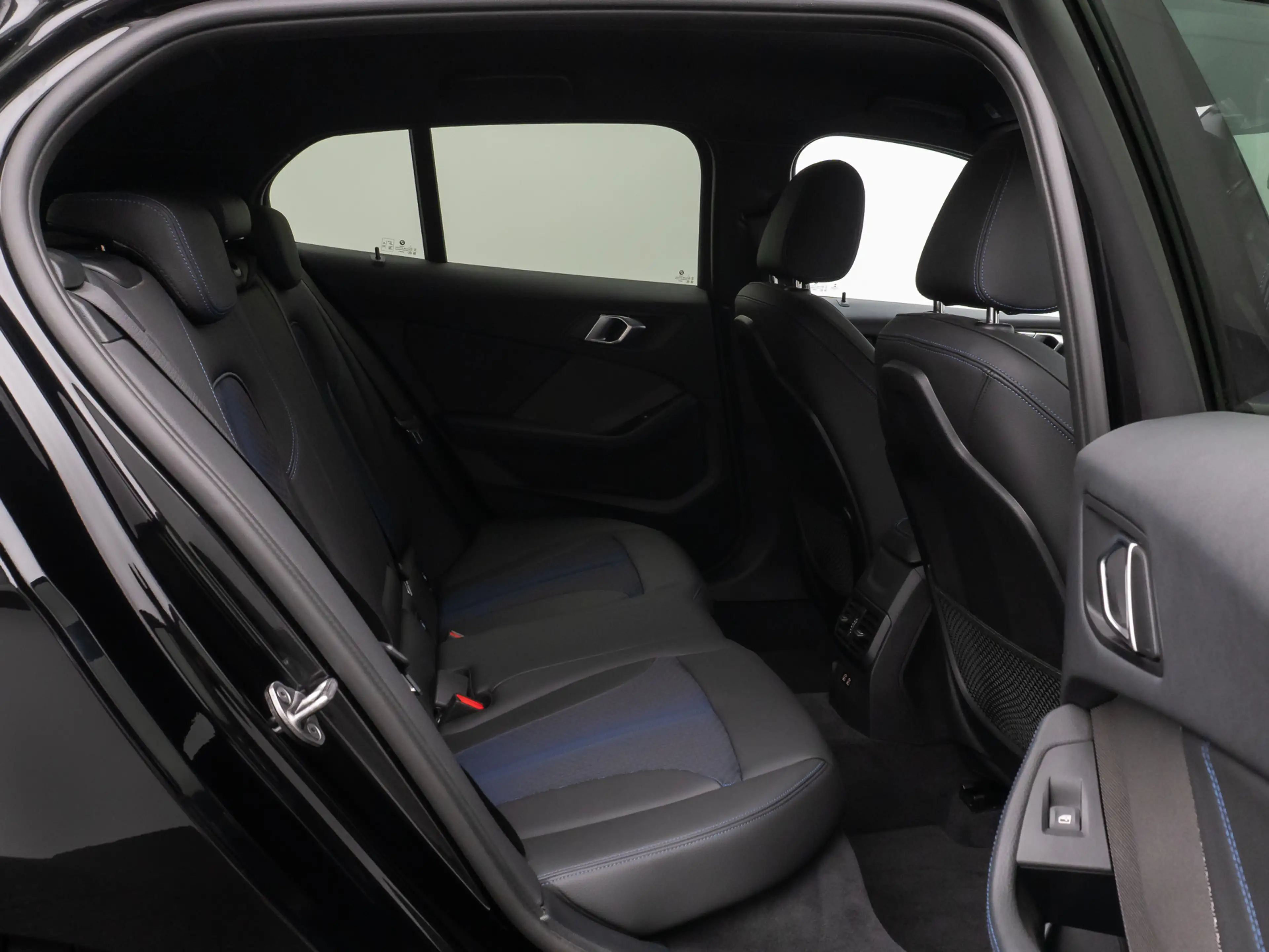 BMW 135 xD HUD DAB H K Komfort 19 Lenkradheizung — photo 26