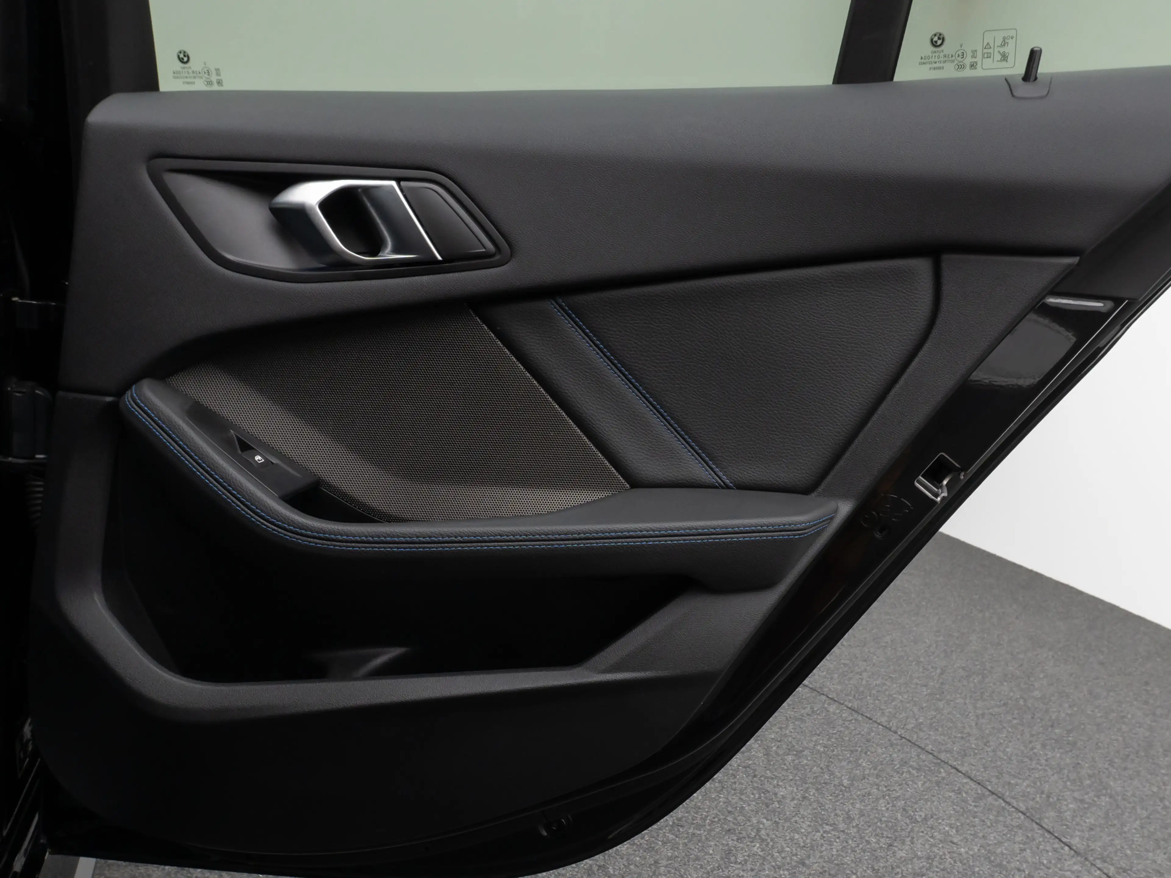 BMW 135 xD HUD DAB H K Komfort 19 Lenkradheizung — photo 30