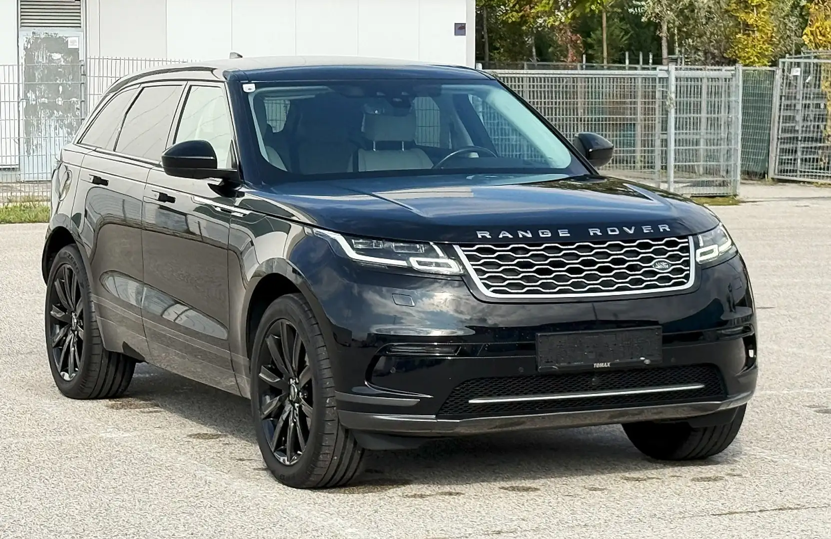 Land Rover Range Rover Velar 2,0 Allrad Aut. *21 ZOLL*HEAD UP* Schwarz - 1