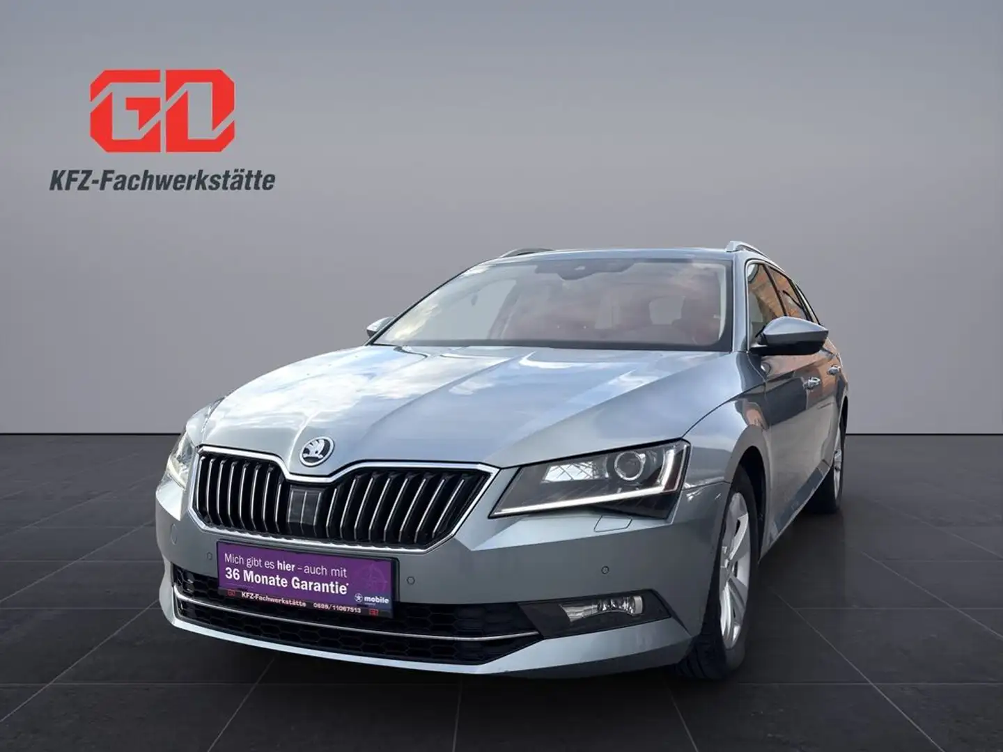 Skoda Superb Style,Leder,AHK,NAVI,Rückfahrkamera.. Grau - 1