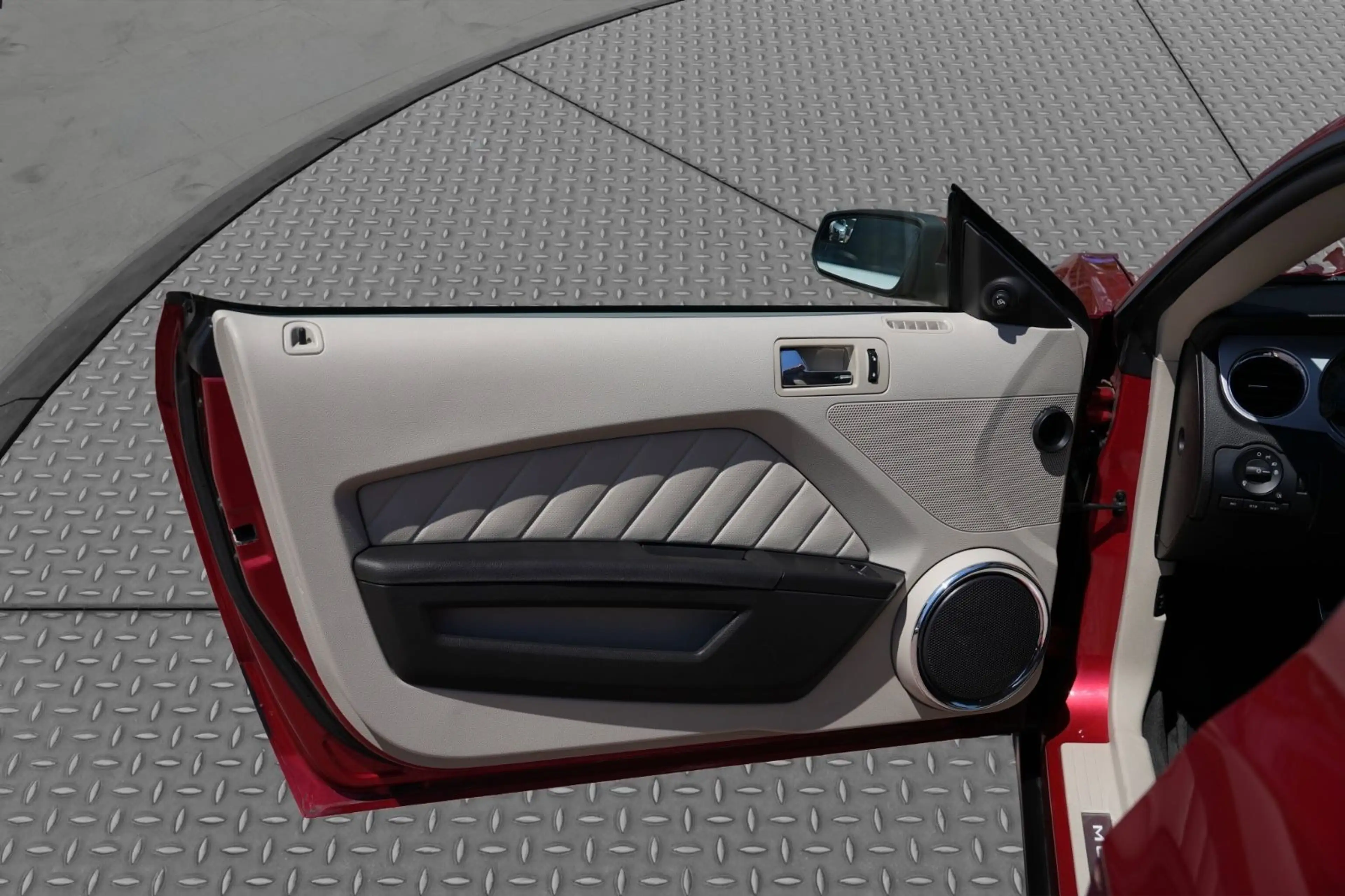 Ford Mustang Coupe/Automatik/TÜV NEU/BLUETOOTH — photo 40