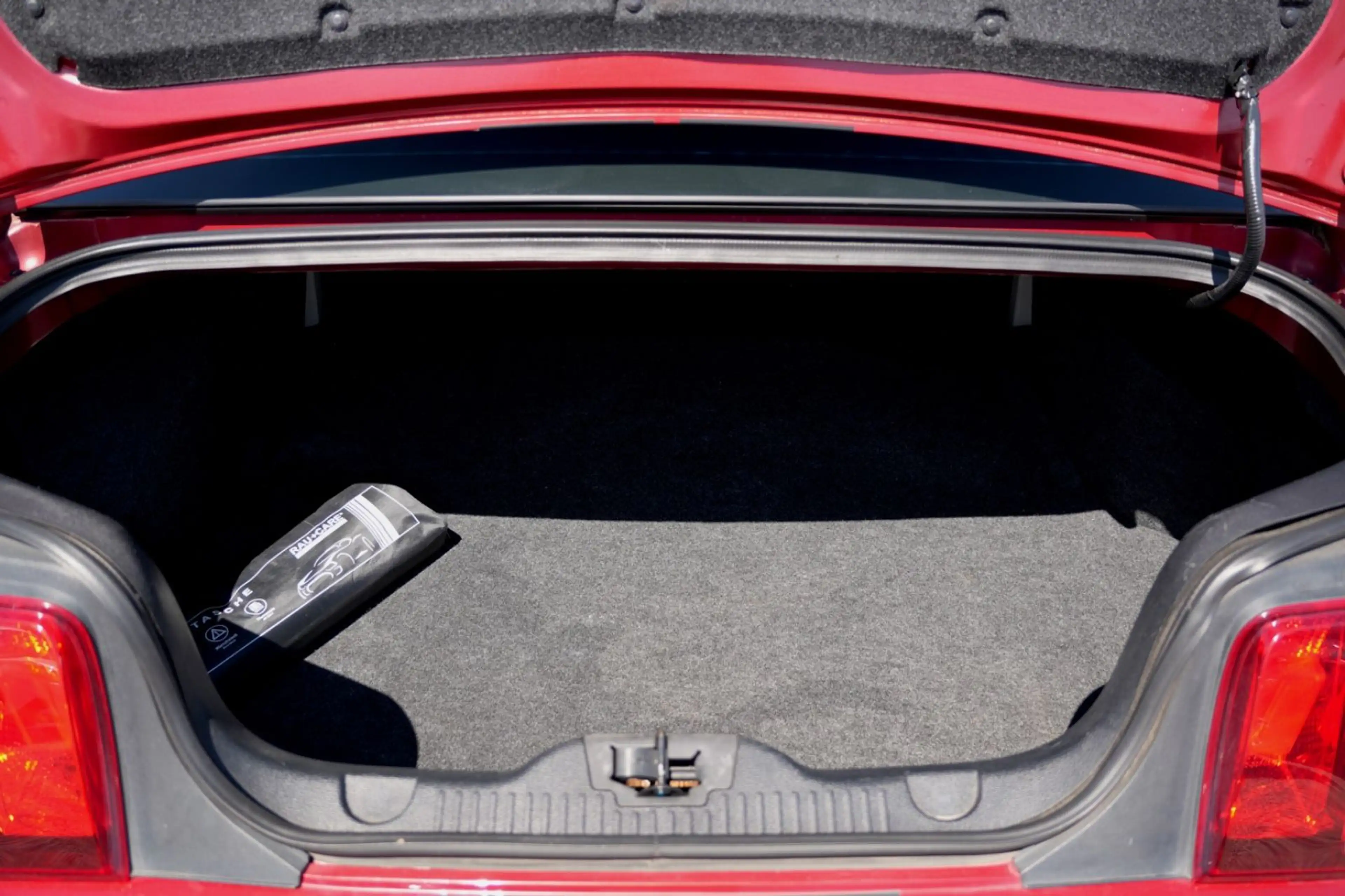 Ford Mustang Coupe/Automatik/TÜV NEU/BLUETOOTH — photo 16