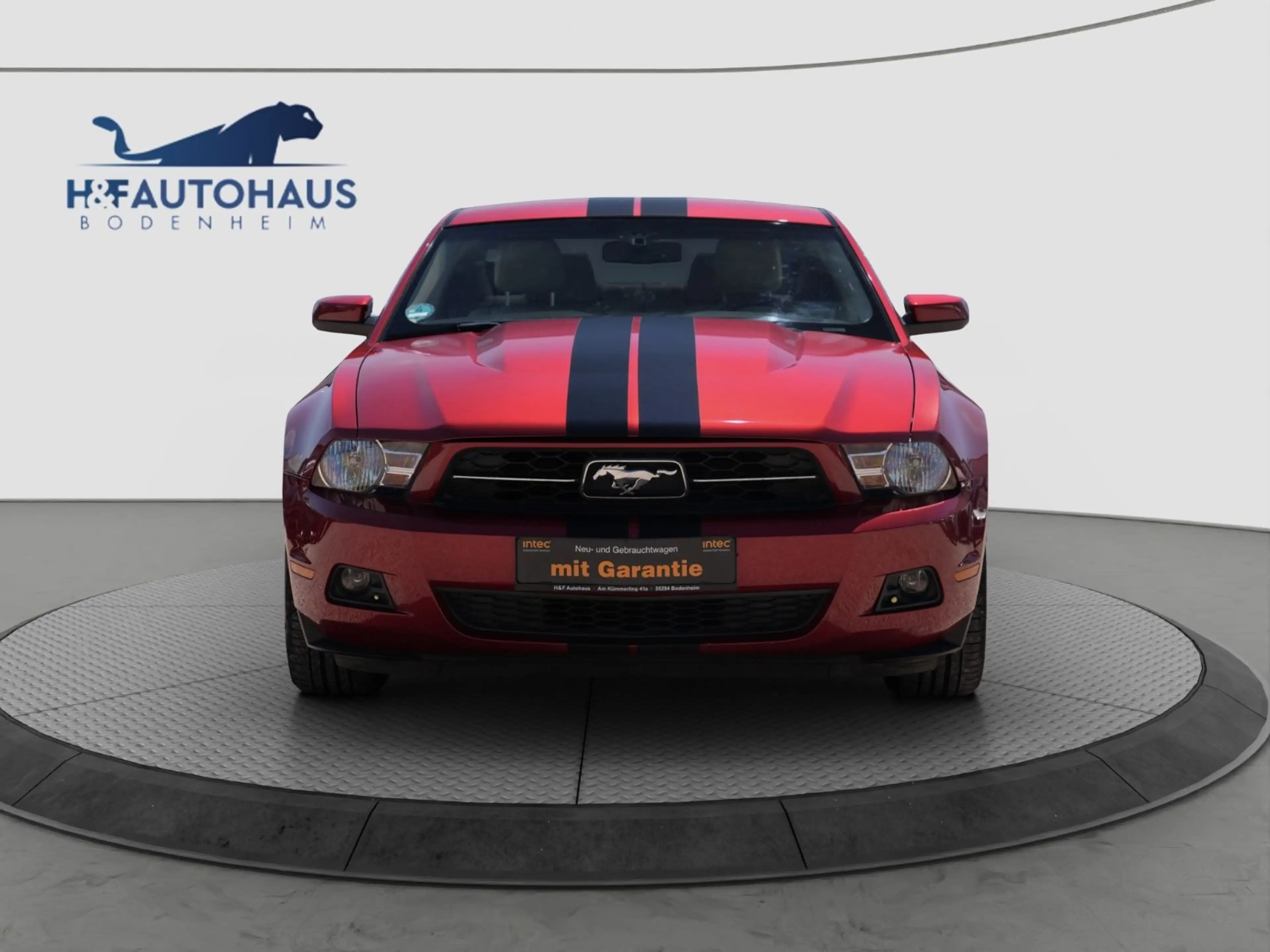 Ford Mustang Coupe/Automatik/TÜV NEU/BLUETOOTH — photo 2