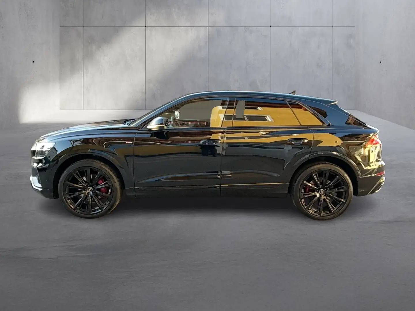 Audi Q8 50 TDI quattro Schwarz - 2