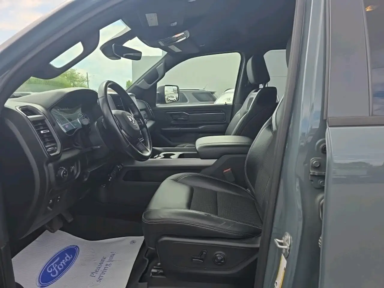 RAM 1500 photo RAM 1500