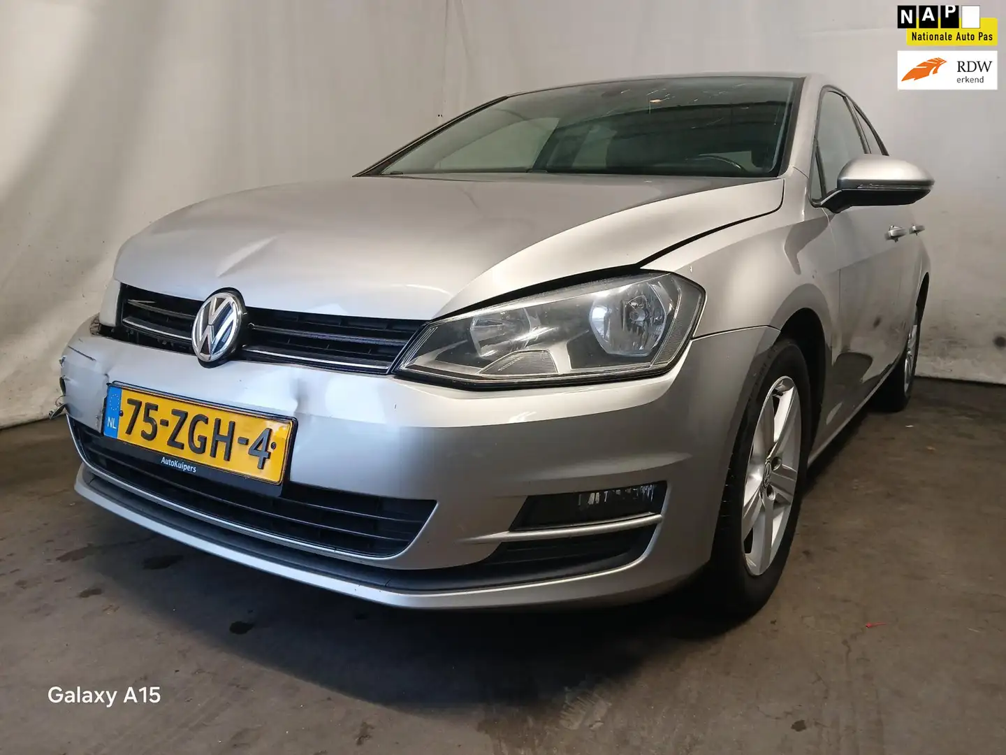Volkswagen Golf 1.4 TSI ACT Comfortline - Schade Grijs - 1