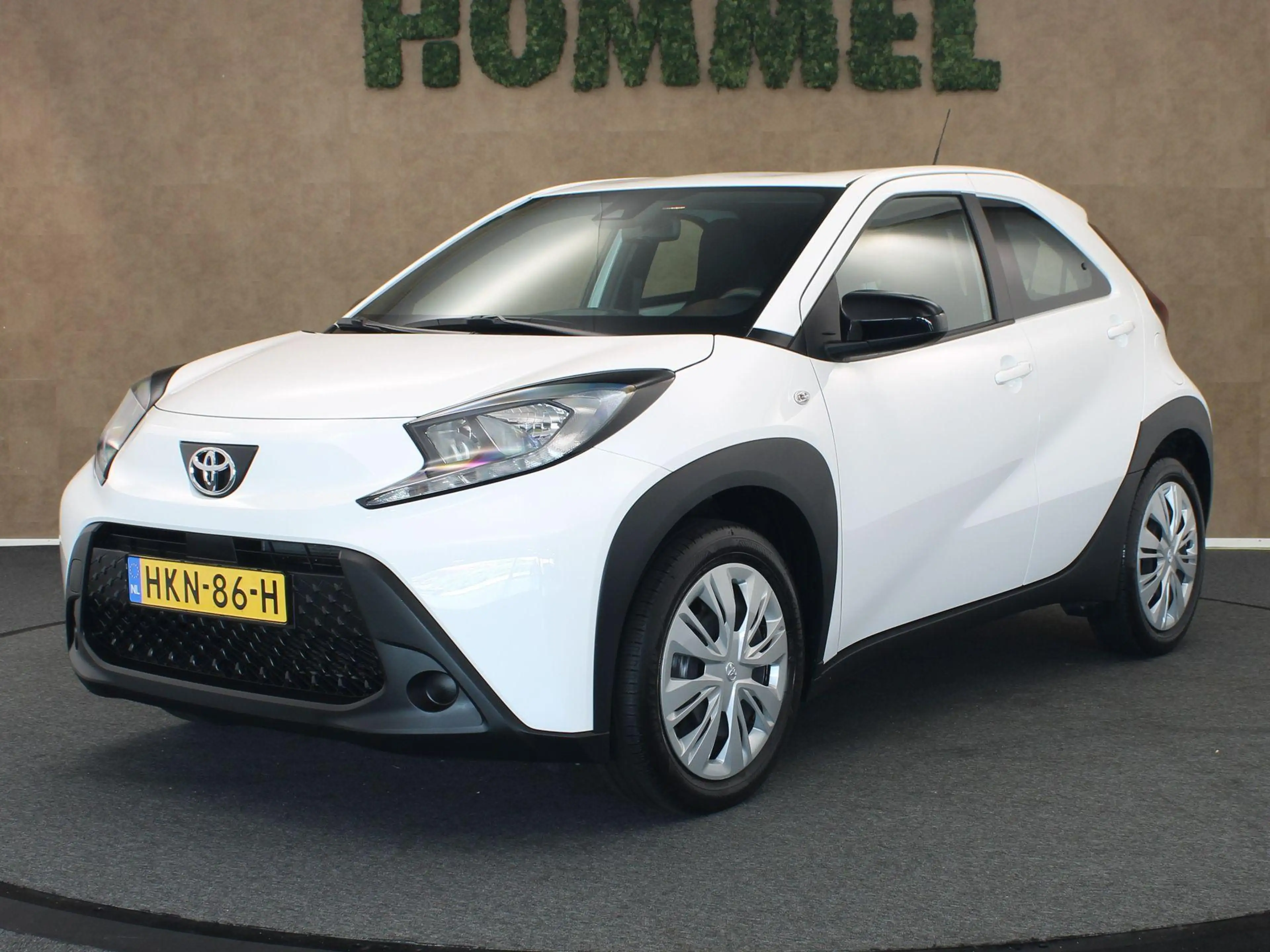 Toyota Aygo X 1.0 VVT-i MT Play - ORIGINEEL NEDERLANDSE AUTO - A — photo 5