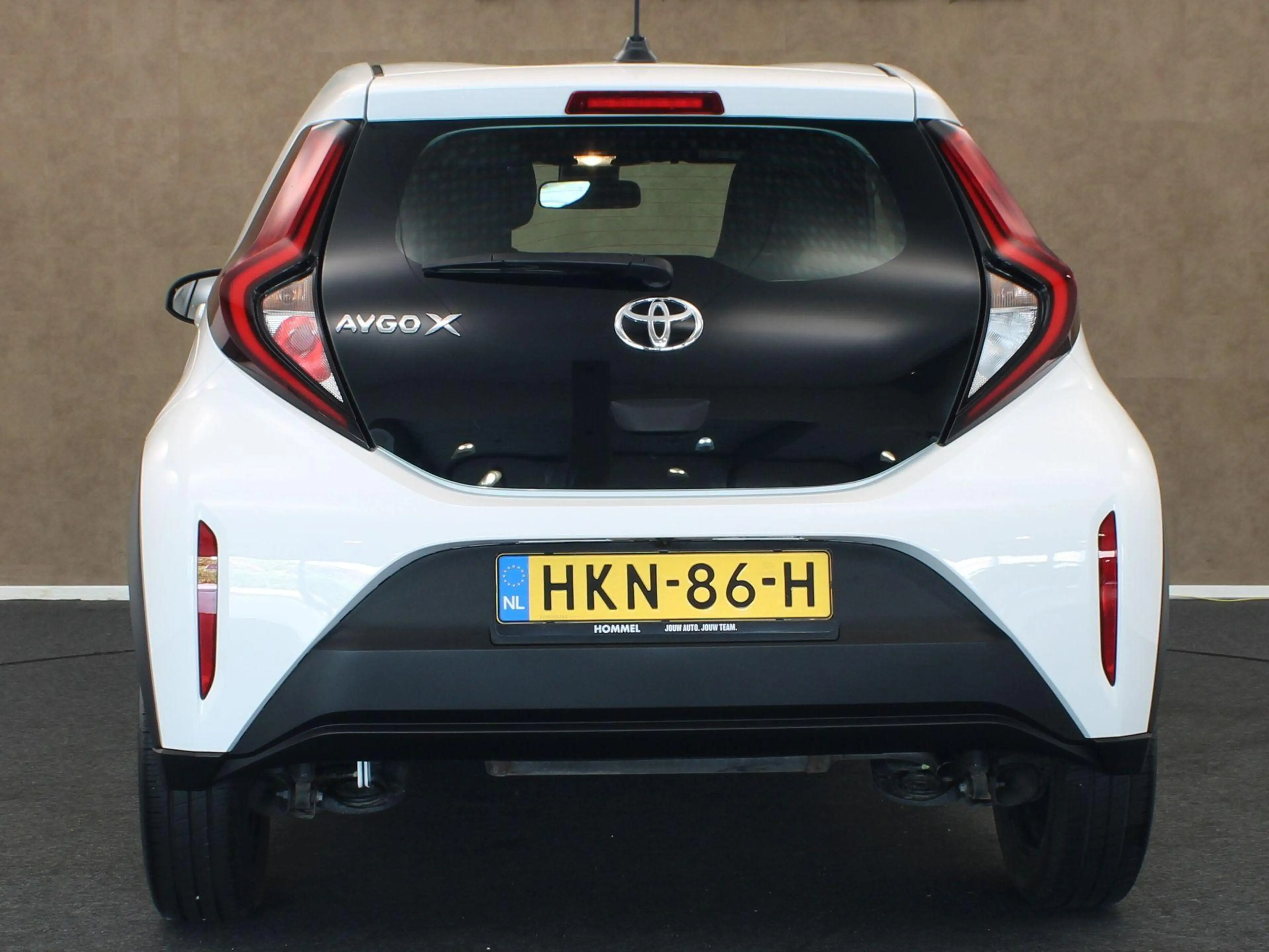 Toyota Aygo X 1.0 VVT-i MT Play - ORIGINEEL NEDERLANDSE AUTO - A — photo 11