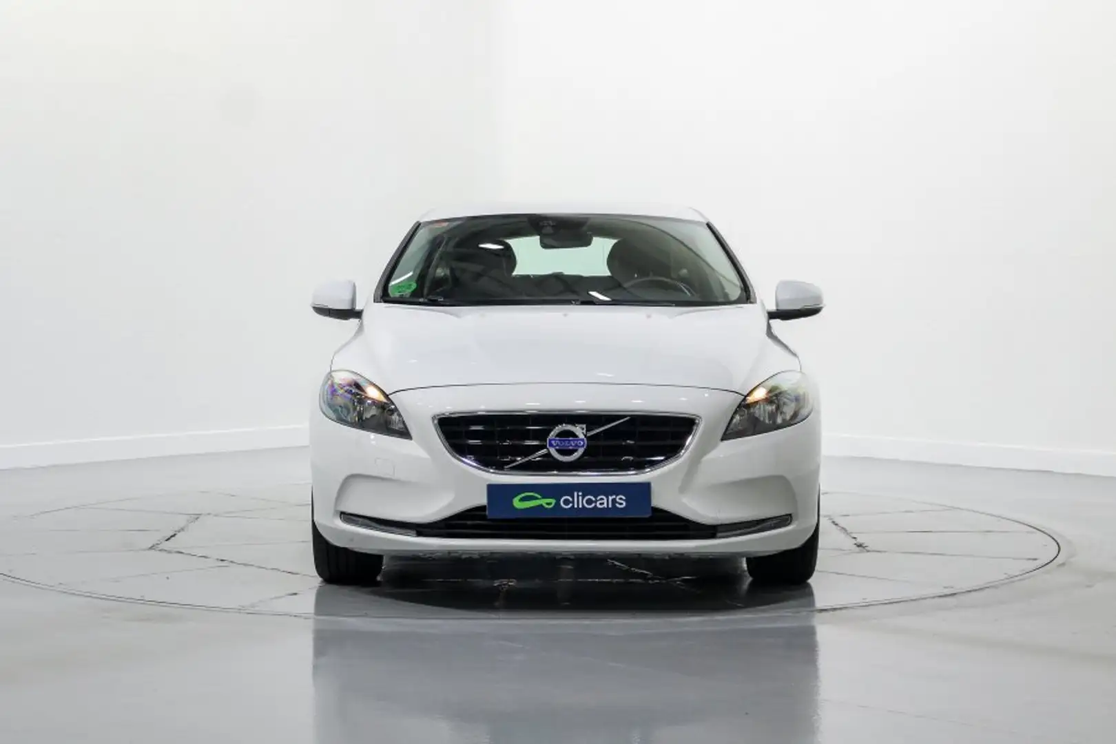Volvo V40 D3 Momentum Aut. 150 Blanco - 2