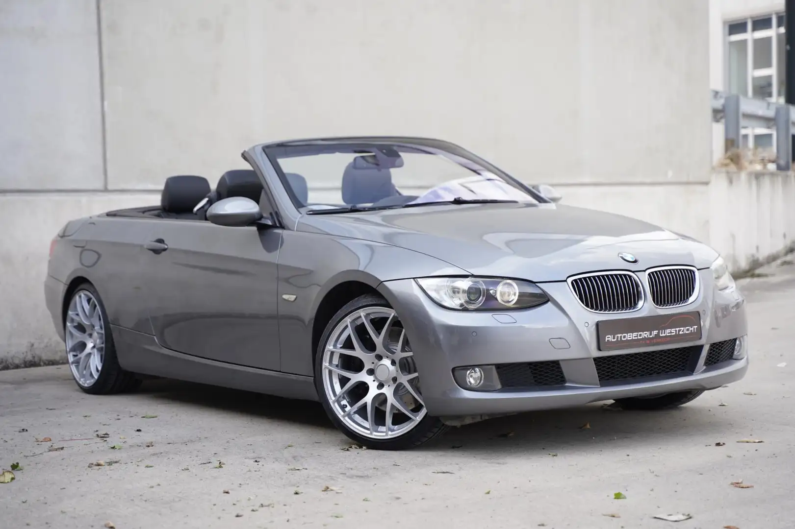 BMW 330 3-serie Cabrio 330i Executive 272pk, Automaat, Led Gris - 2