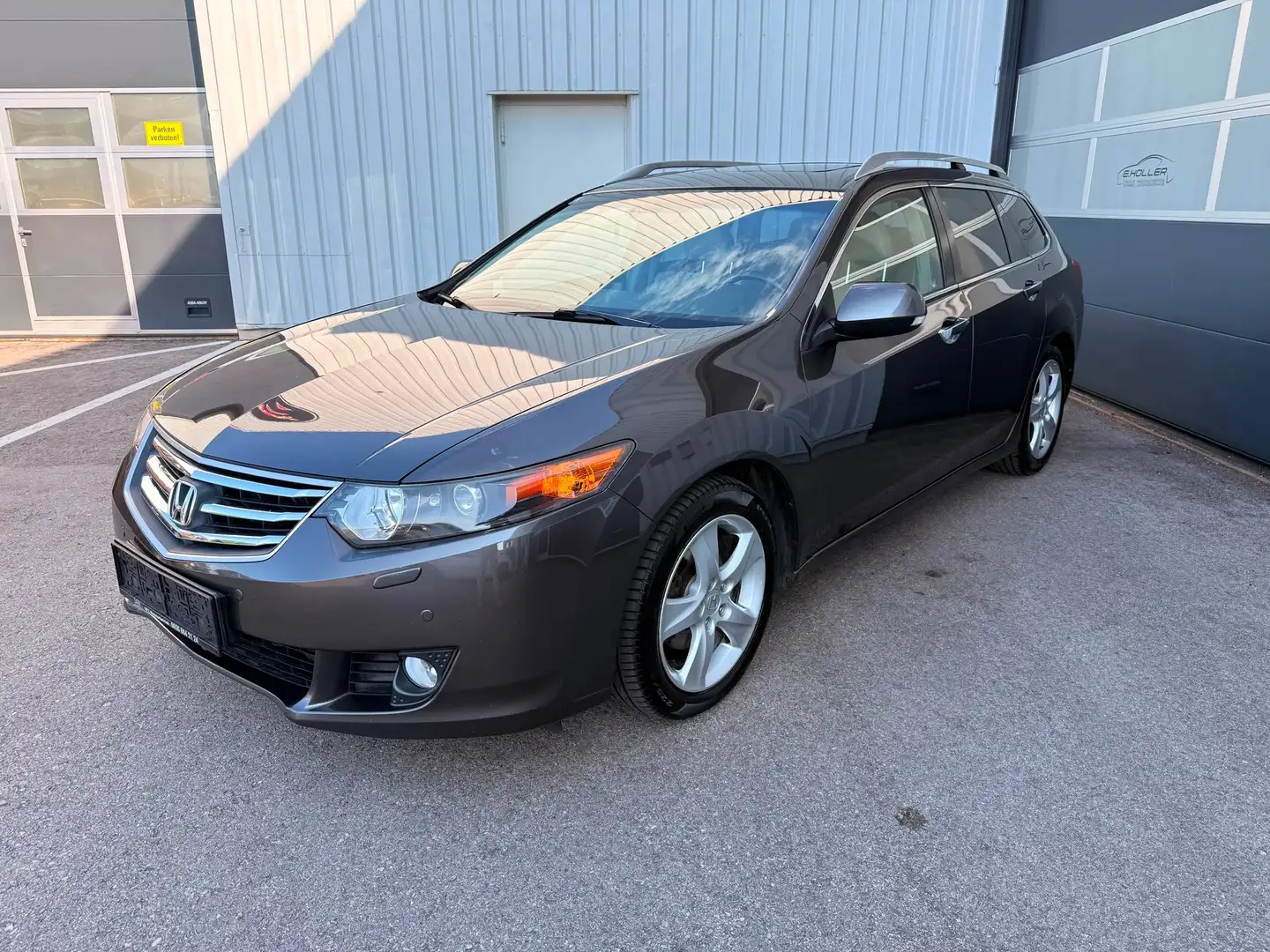 Honda Accord Accord Tourer 2,2i-DTEC Elegance DPF Aut. Elegance Braun - 1