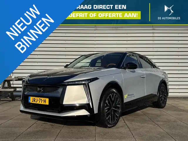 DS Automobiles No 8 Long Range Étoile Absolute Comfort Tech 97 kW