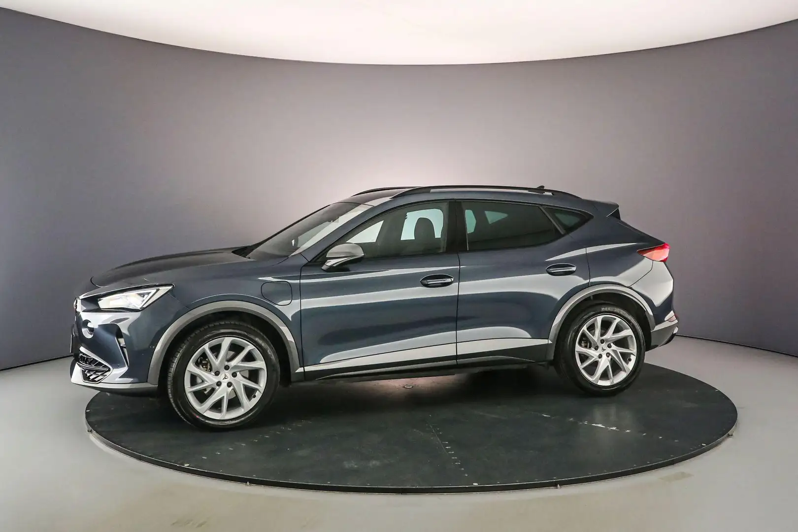CUPRA Formentor Essential 1.4 TSI e-Hybrid 204pk DSG Automaat Trek Grijs - 2