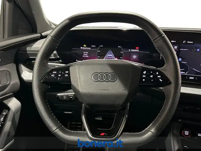 Audi Q5 view 15