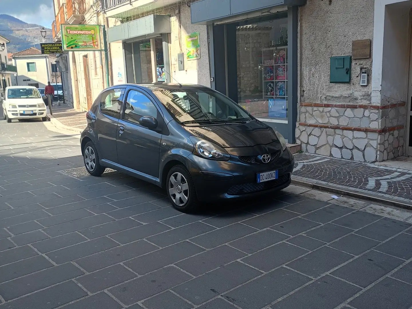 Toyota Aygo 5p 1.0 Now - 1