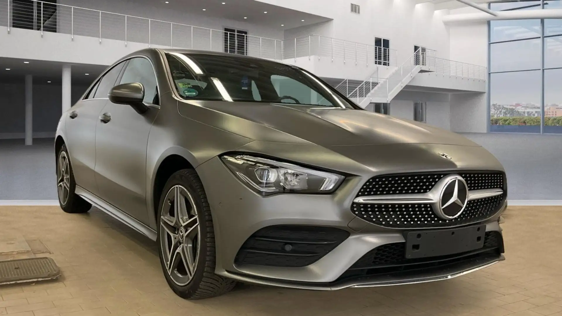 Mercedes-Benz CLA 250 e AMG Kamera*Sound*LED*18*Alcantara Grau - 2