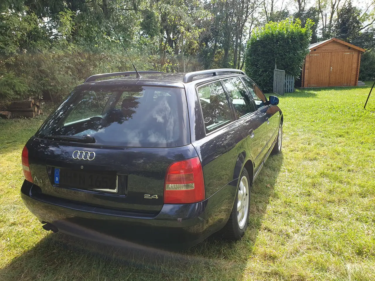 Audi A4 Avant 2.4 6 Zylinder, foto 3