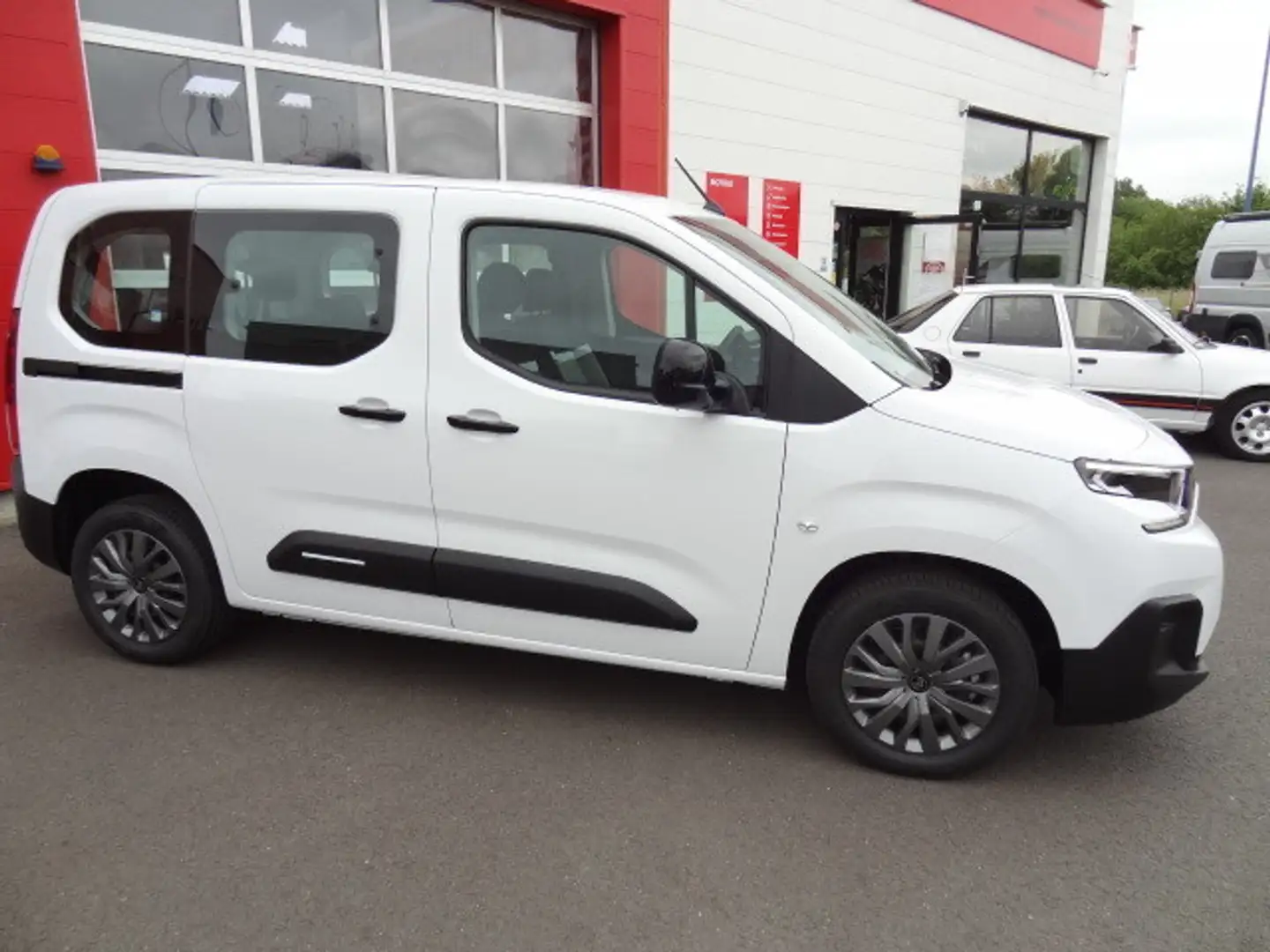Citroen Berlingo TAILLE M BLUEHDI 100CV S\u0026S BVM6 PLUS Weiß - 2
