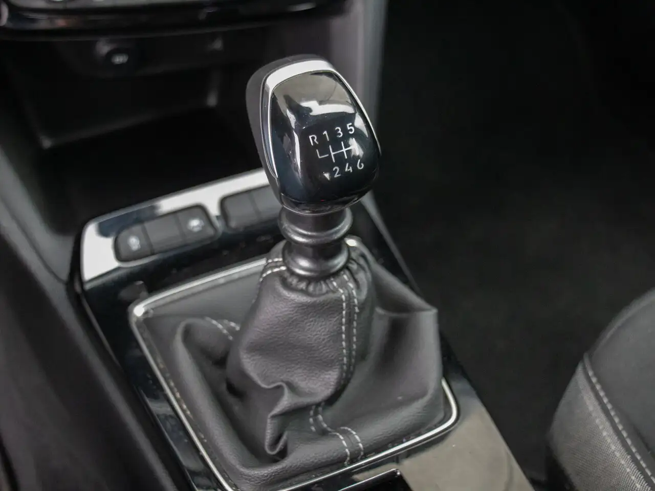 Opel Mokka 1.2 EDITION MT6 100PK CAMERA NAVI CARPLAY, миниатюра 19