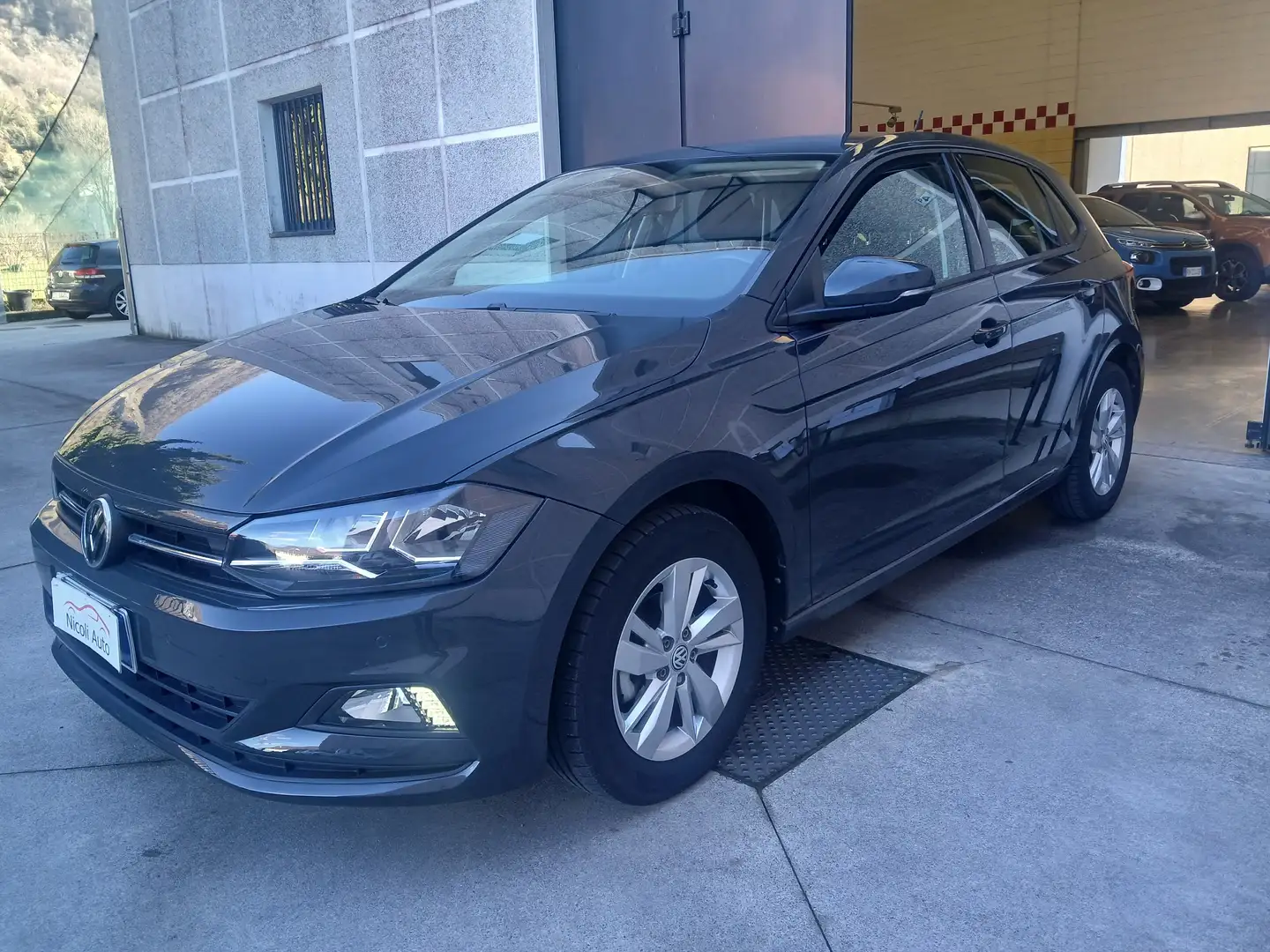 Volkswagen Polo Polo VI 2017 5p 1.0 evo Comfortline 65cv Grigio - 1