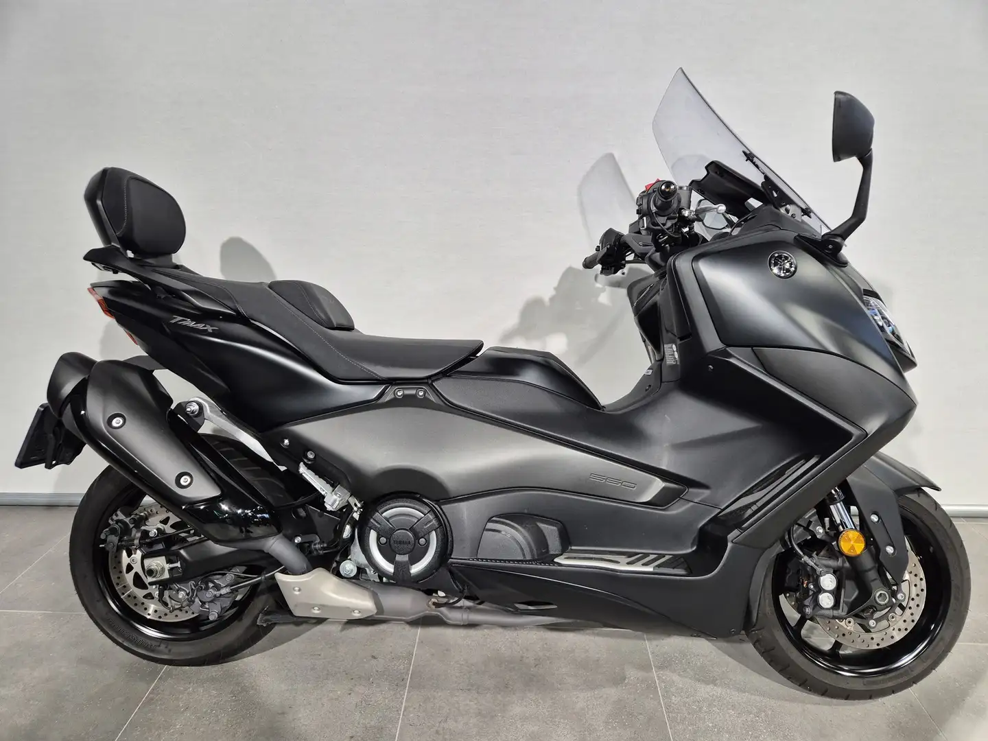 Yamaha TMAX 560 Zwart - 1