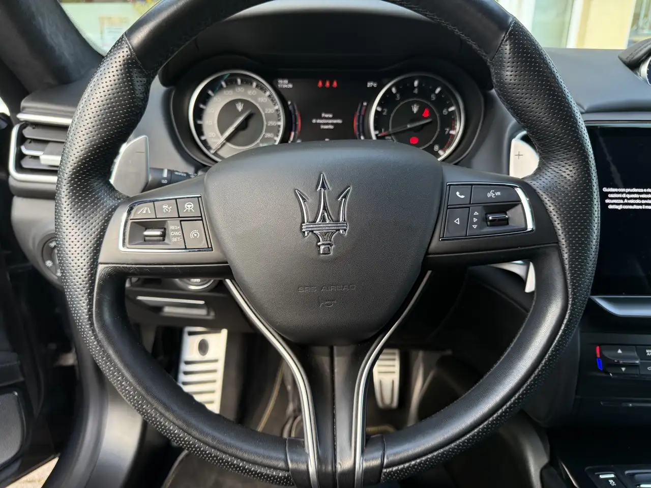 Maserati Ghibli 2022 — фото 10