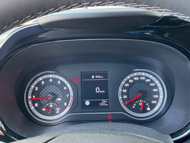 Hyundai i10 (MJ22) 1.0 Benzin M/T Edition 30 Plus — photo 17