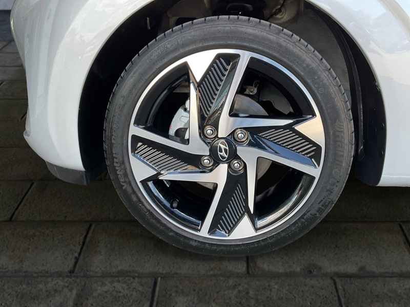 Hyundai i10 (MJ22) 1.0 Benzin M/T Edition 30 Plus — photo 16