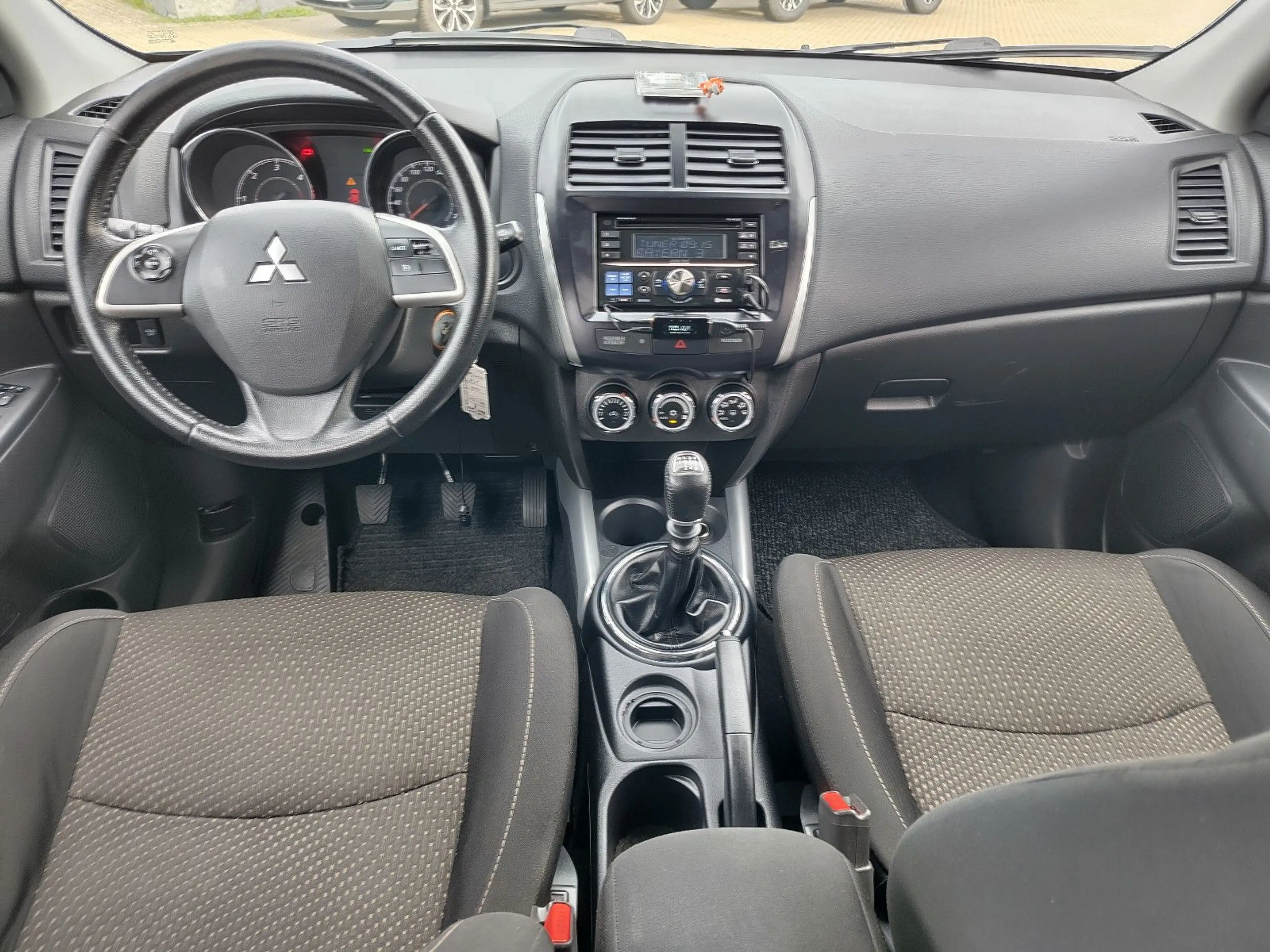 Mitsubishi ASX Edition 2WD Klimaautomatik — photo 9