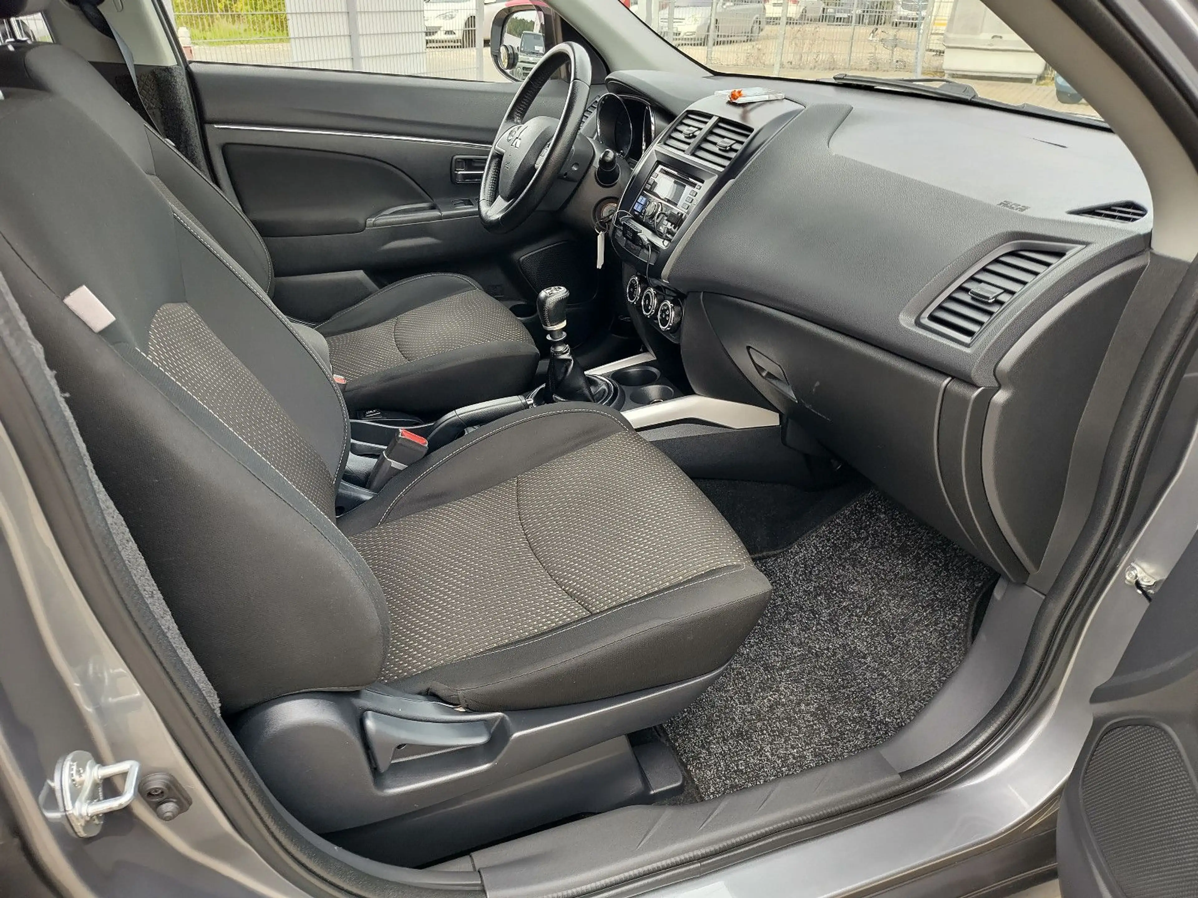 Mitsubishi ASX Edition 2WD Klimaautomatik — photo 14