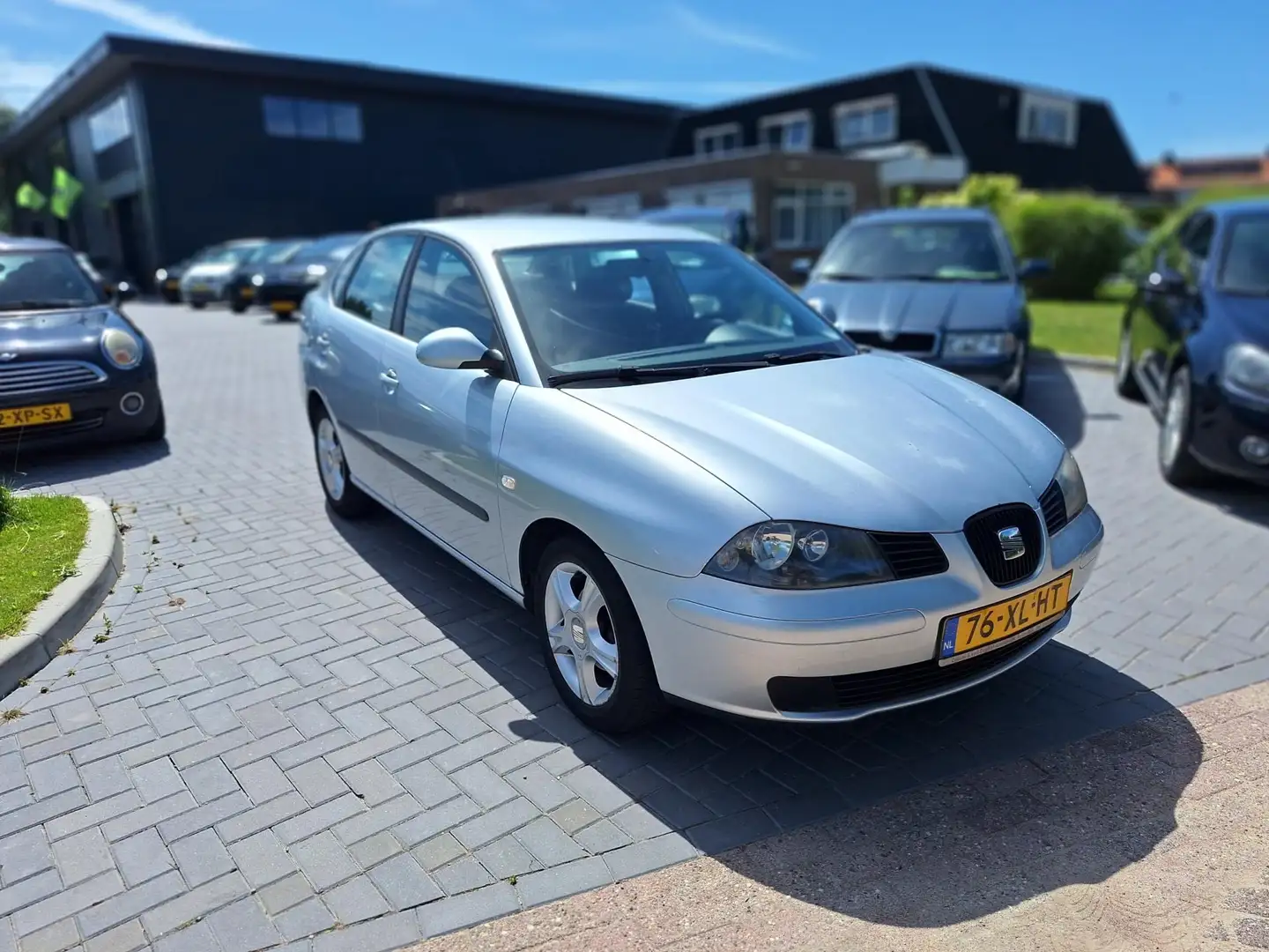 SEAT Cordoba 1.4-16V Trendstyle / 141.962 km / APK juli 2026 Grey - 2