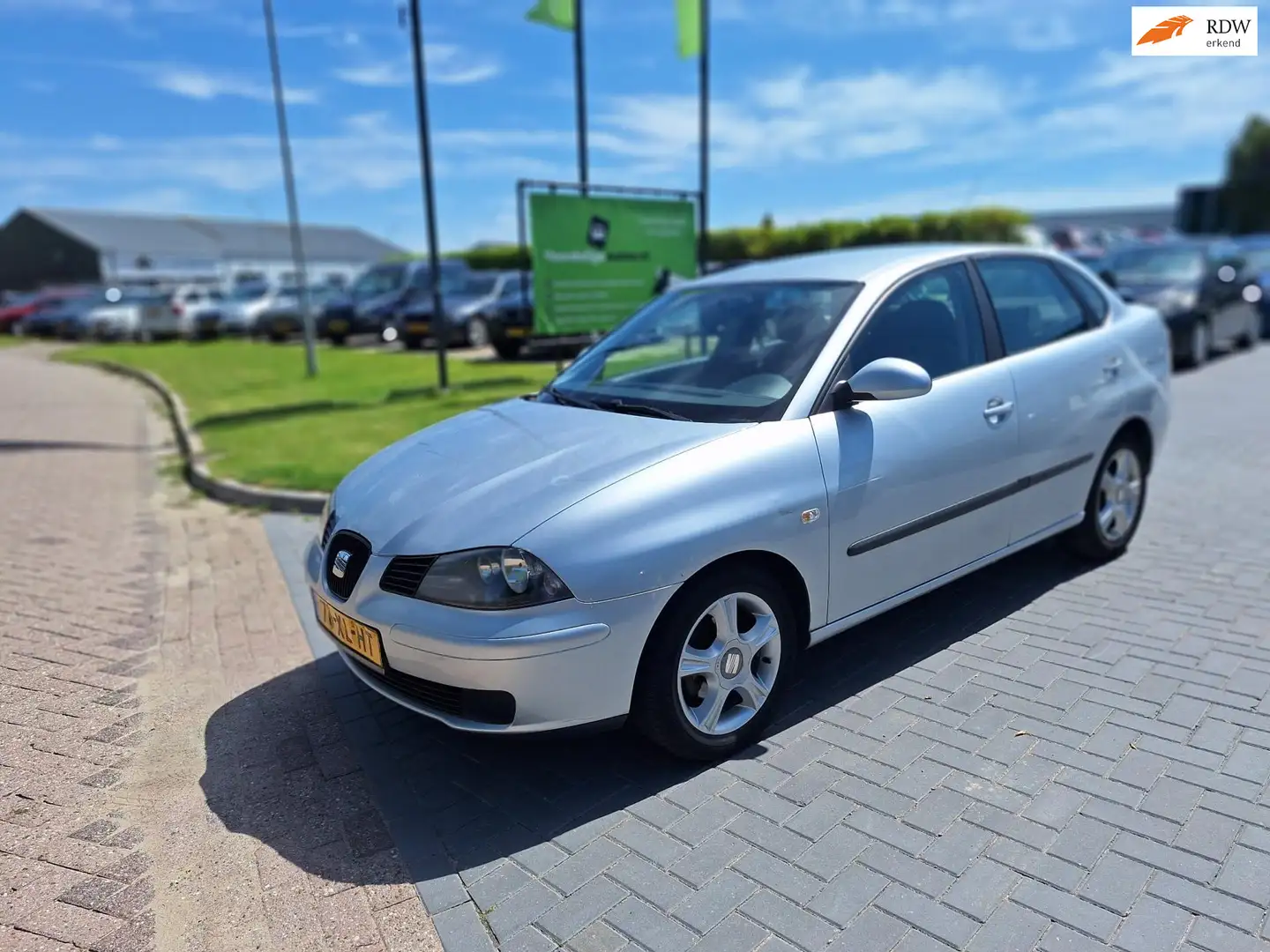 SEAT Cordoba 1.4-16V Trendstyle / 141.962 km / APK juli 2026 Grey - 1