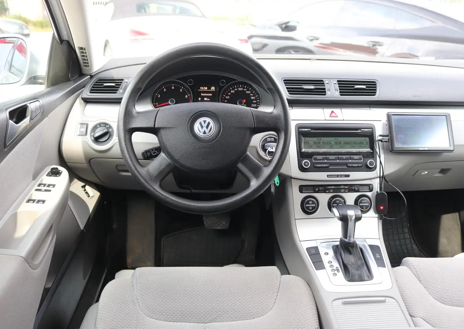 Volkswagen Passat Variant Passat 1.4 TSI Aut. 2.Hd*Tüv04.27*BremseNEU*AHK* Plateado - 2