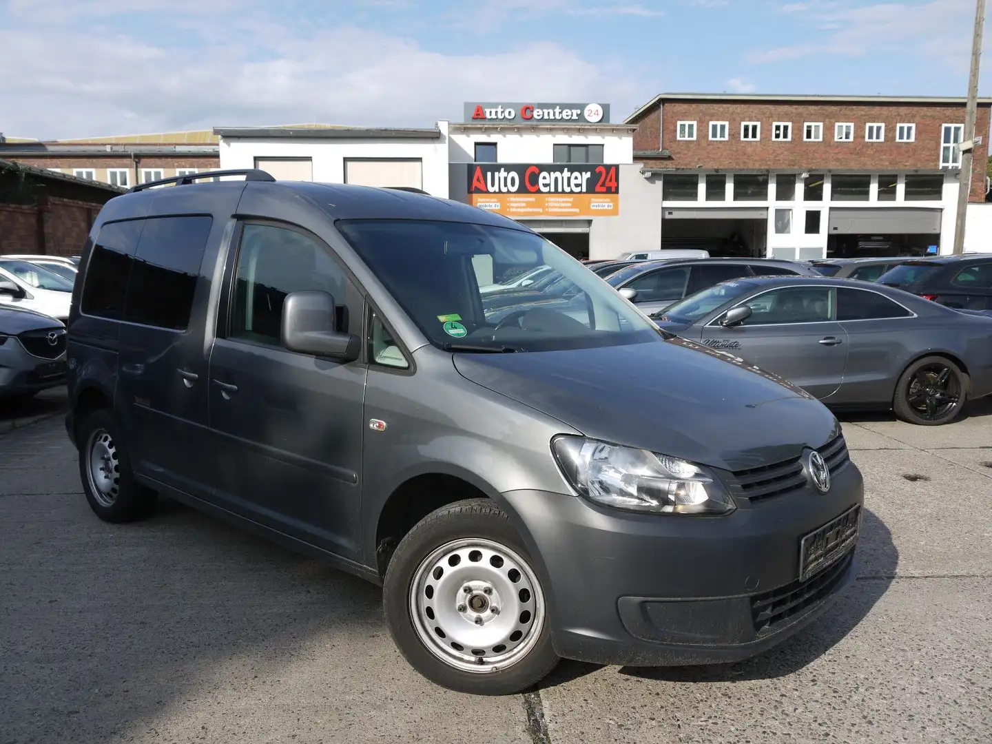 Volkswagen Caddy Kombi/PDC/5 Sitzer/SHZ/Tempomat Grau - 1