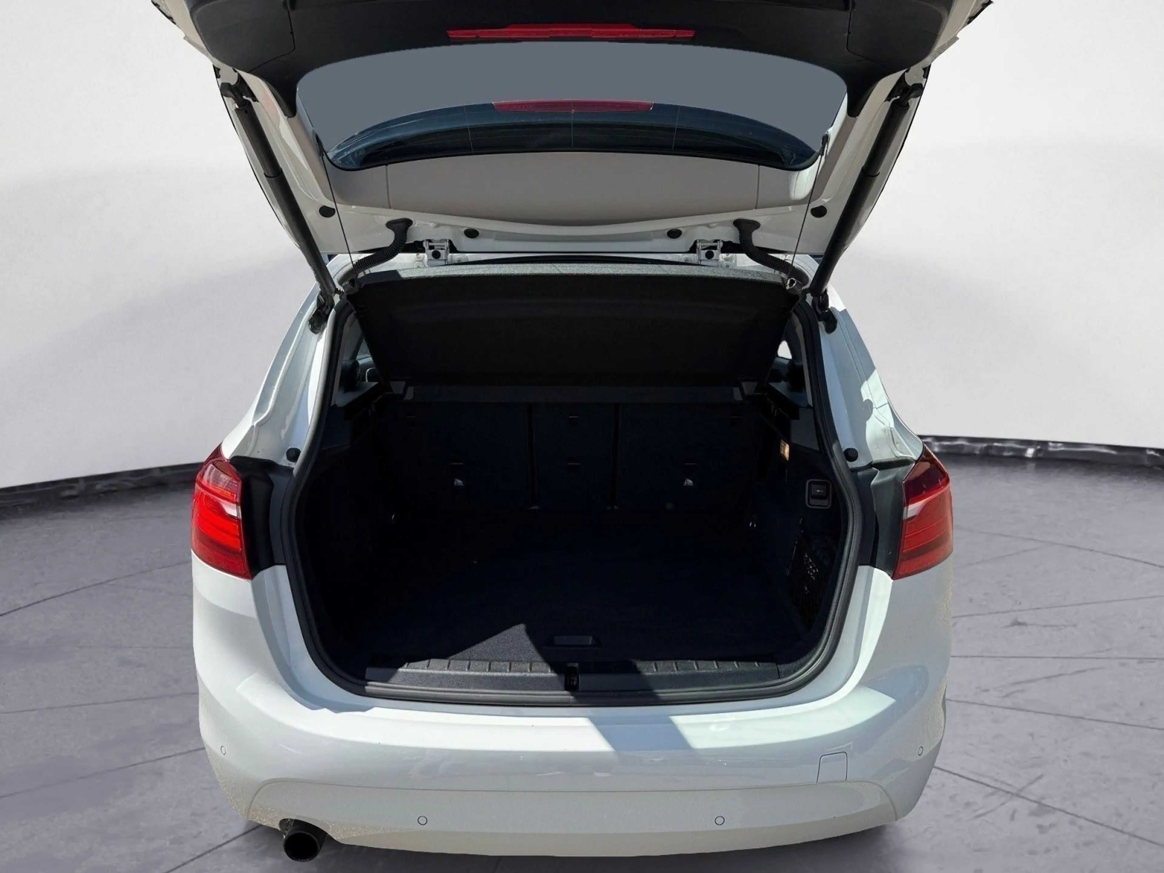 BMW 225 225xe Active Tourer iPerformance Advantage Navi — photo 15
