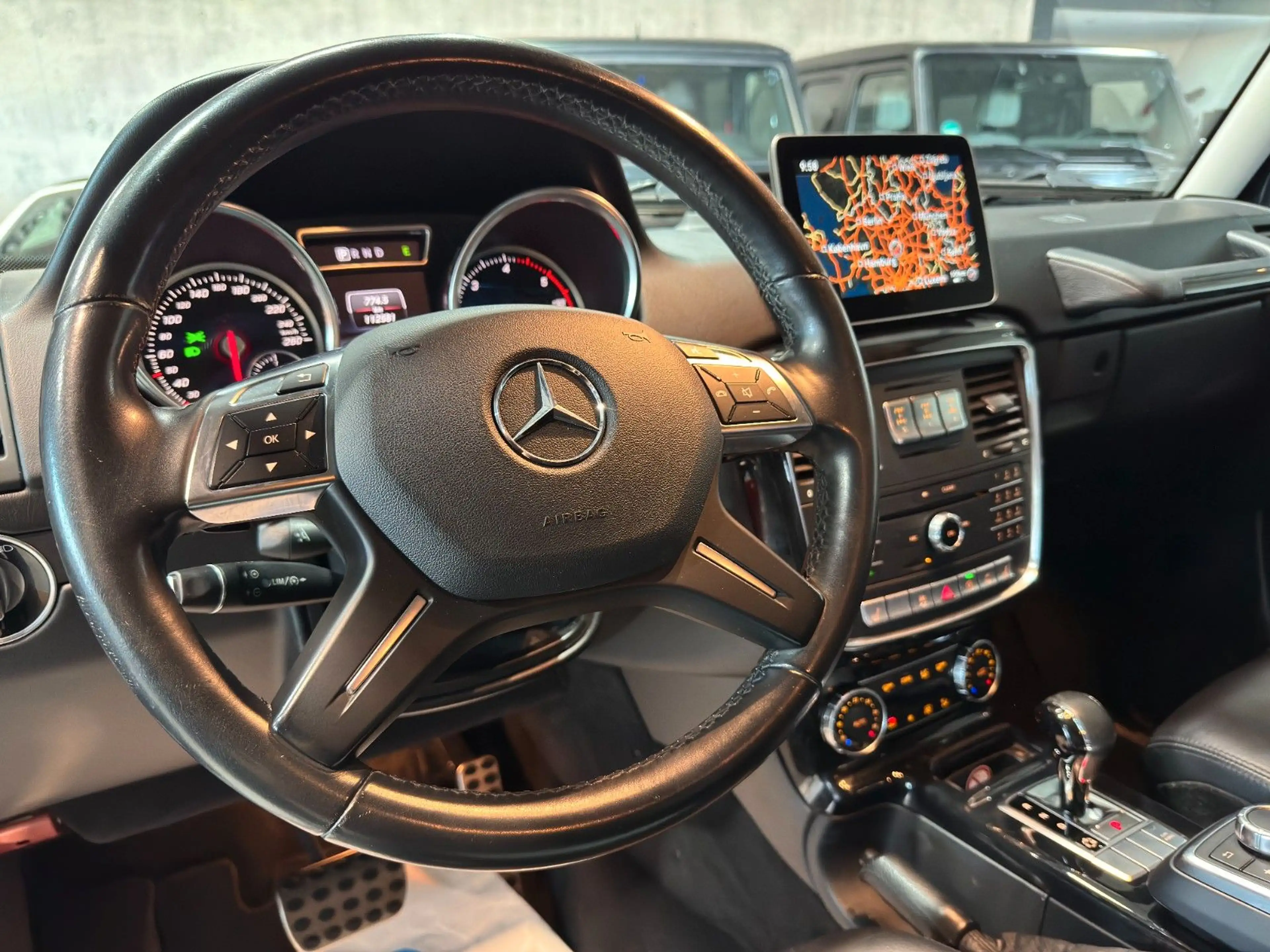 Mercedes-Benz G 350 /Station/d/RFK/SHZ/MWST/LED/SCHIEBEDACH/1.H — photo 9