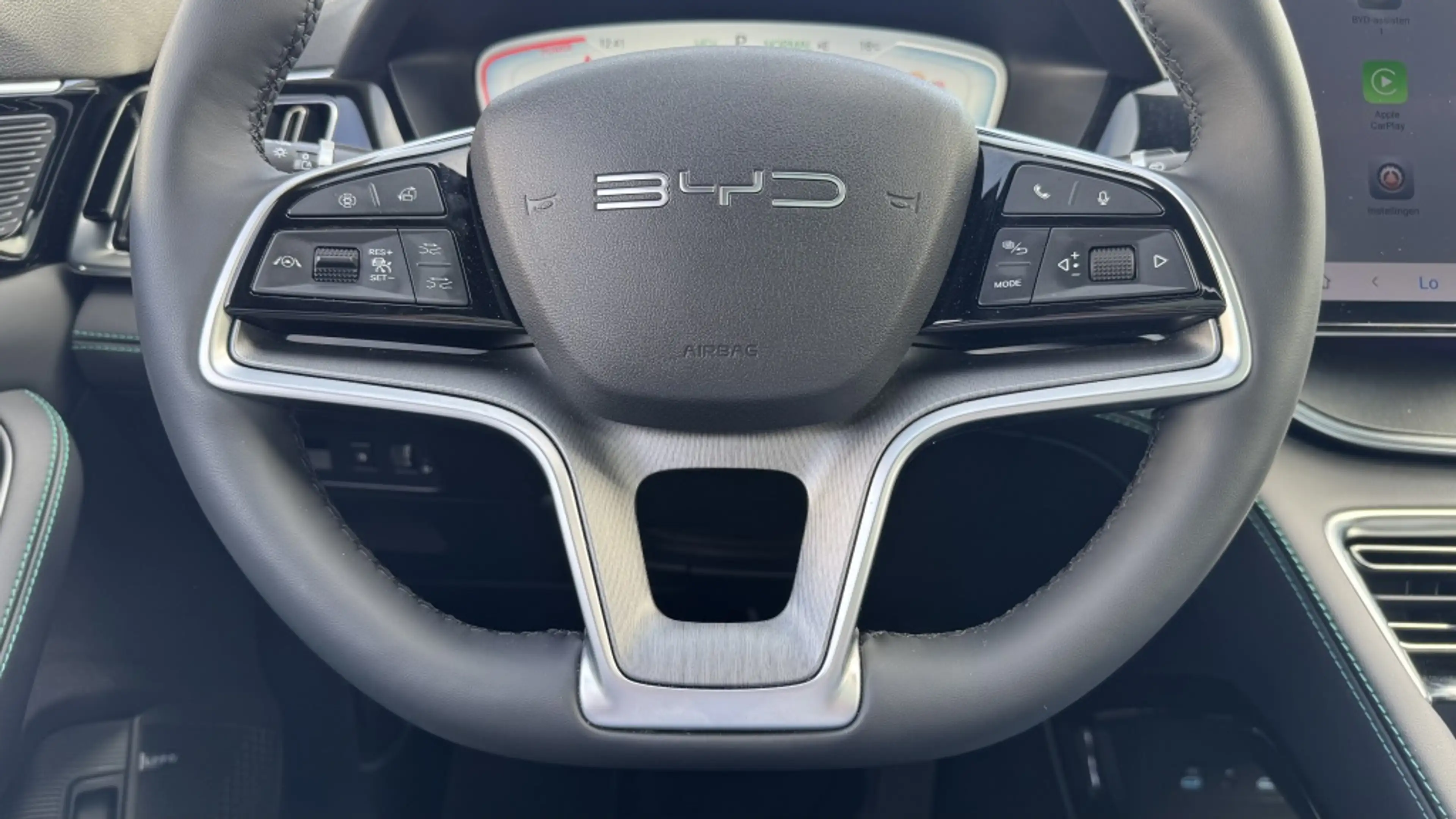 BYD Seal U 1.5 DM-i FWD Boost | Pano | HUD | Leer | Camera — photo 24
