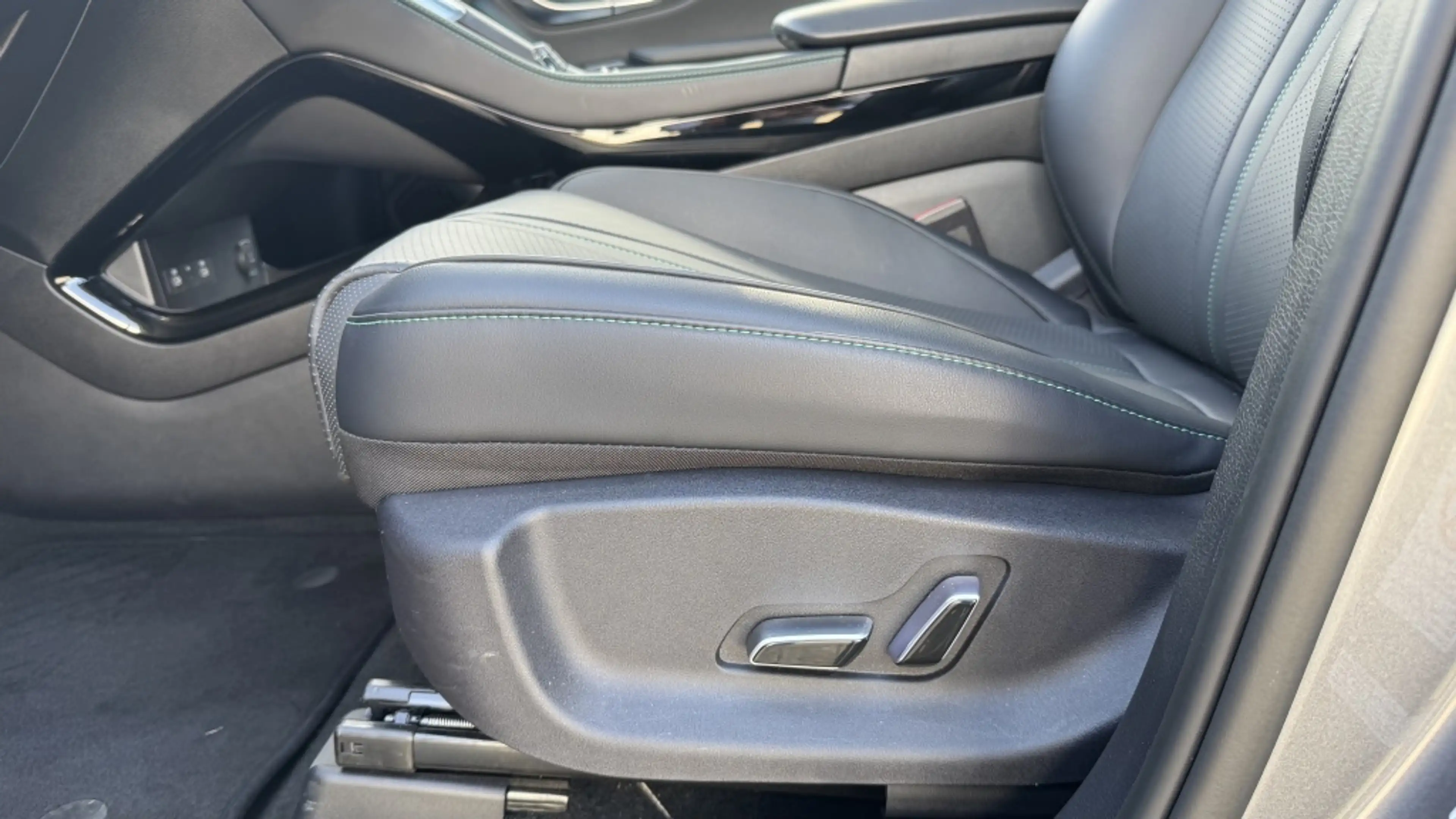 BYD Seal U 1.5 DM-i FWD Boost | Pano | HUD | Leer | Camera — photo 11