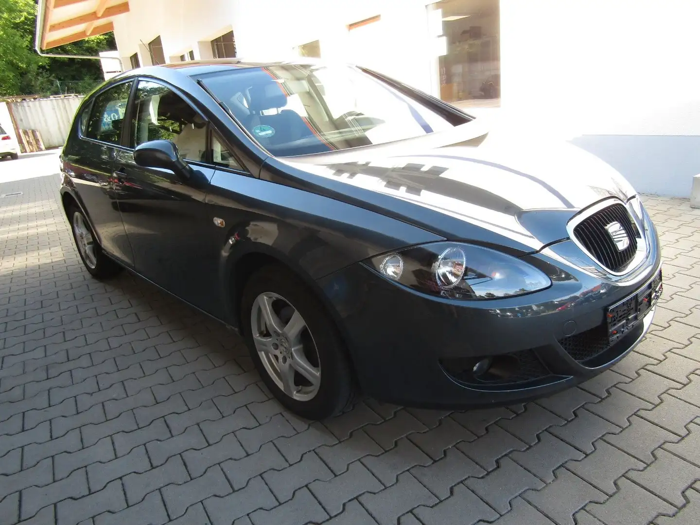 SEAT Leon Sport Limited   Sauber und Gepflegt Grijs - 1