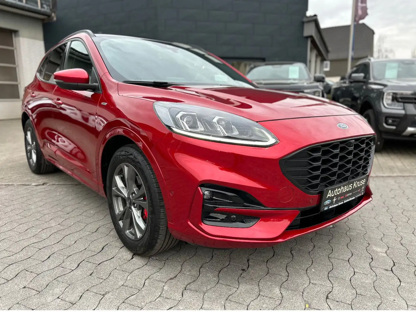 Ford Kuga 2.5 Duratec FHEV ST-Line X CVT Pano+LED+ Rojo - 1