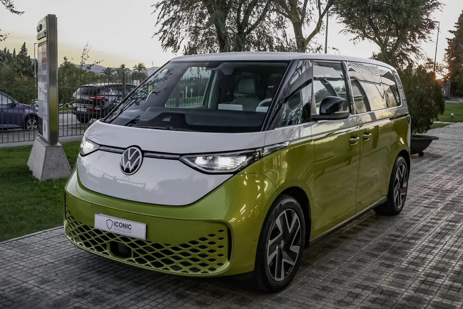 Volkswagen ID. Buzz 1st Edition Gris - 2