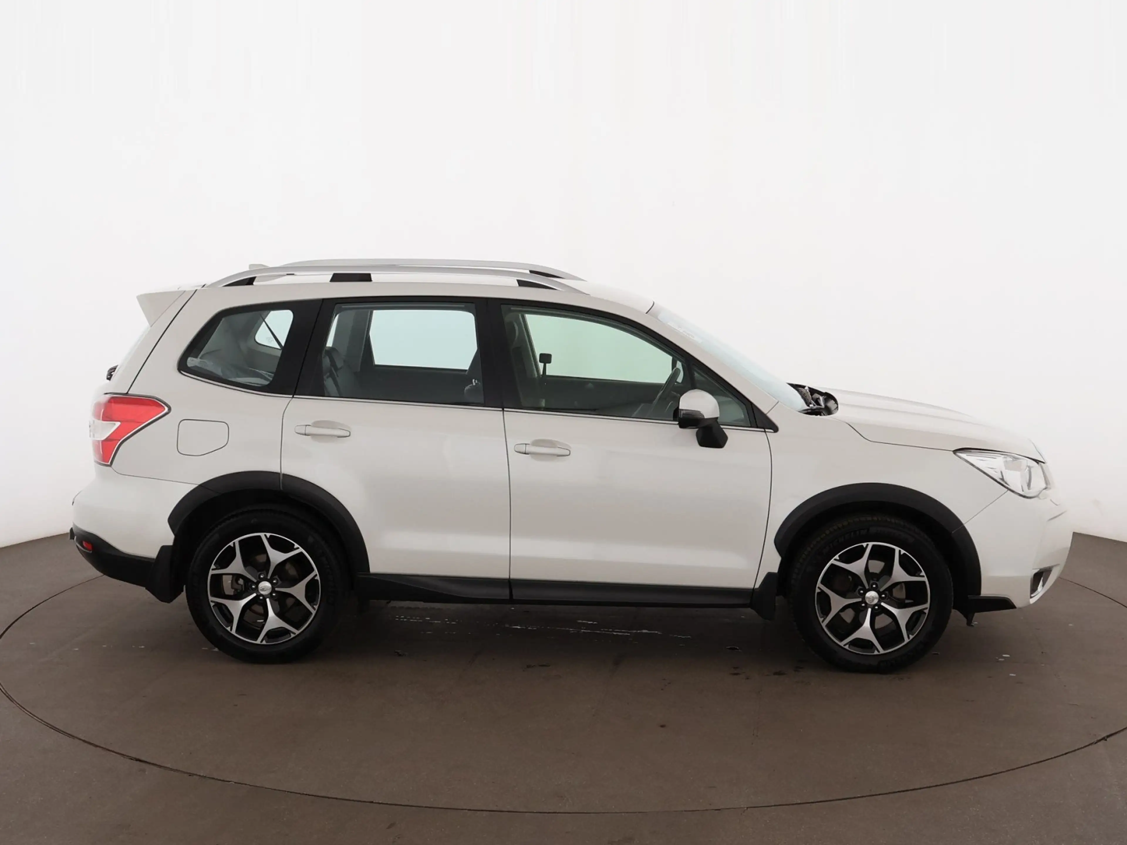 Subaru Forester 2.0 Diesel AWD Aut AHK SITZHZG R-CAM — photo 9