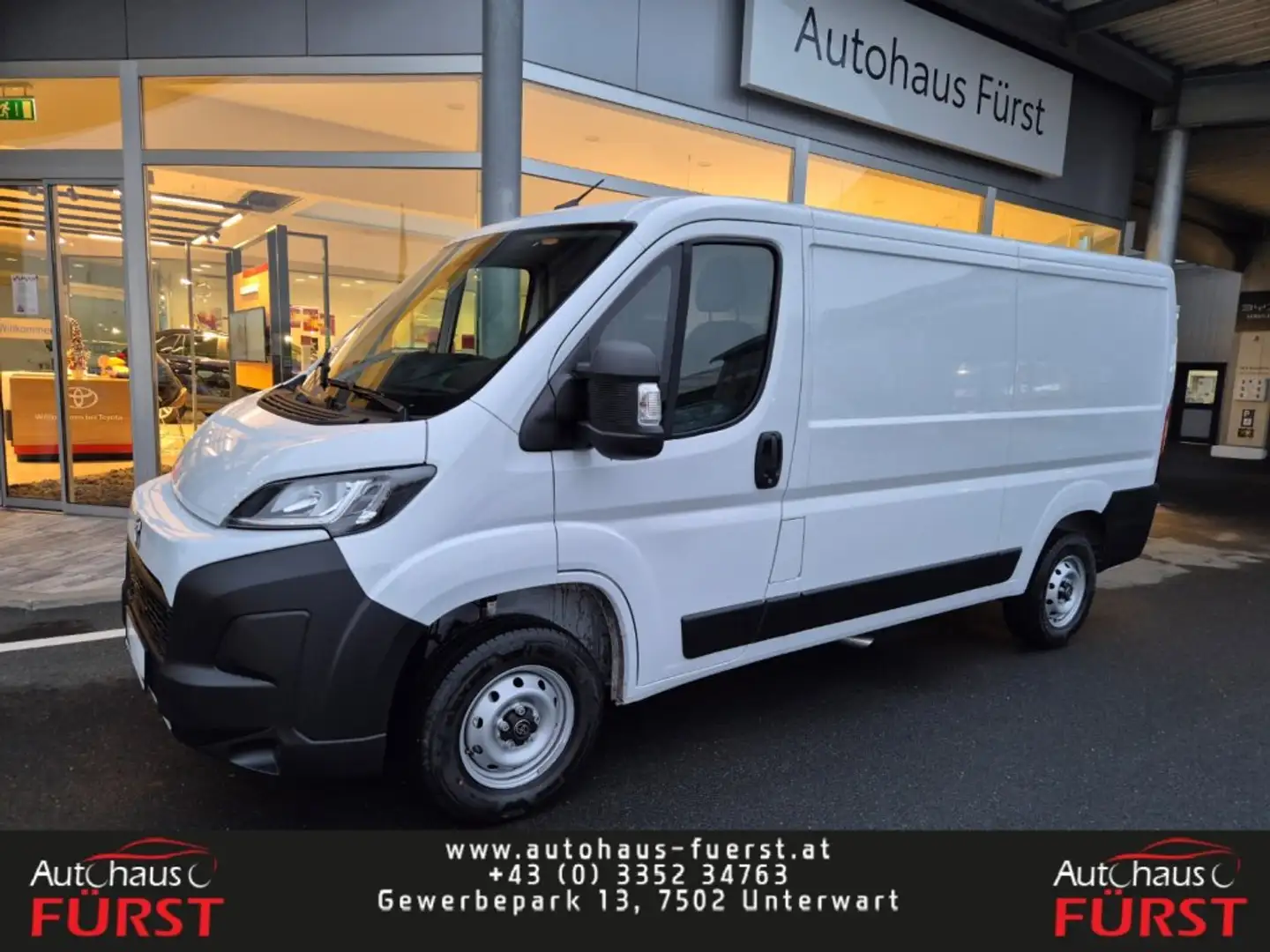 TOYOTA Proace