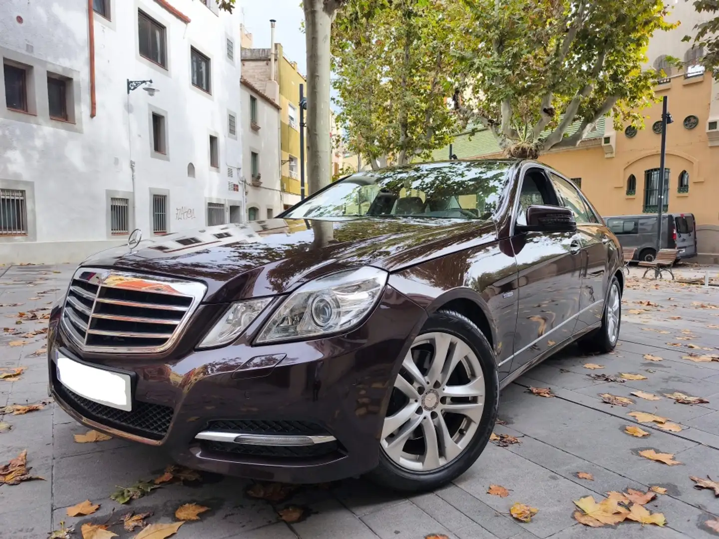 Mercedes-Benz E 250 CGI BE Avantgarde 7G Braun - 1