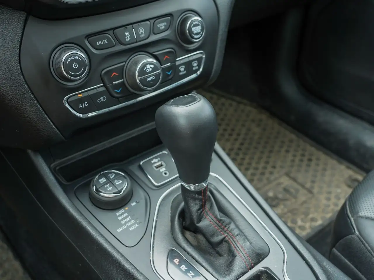 Jeep Cherokee fotografie Jeep Cherokee